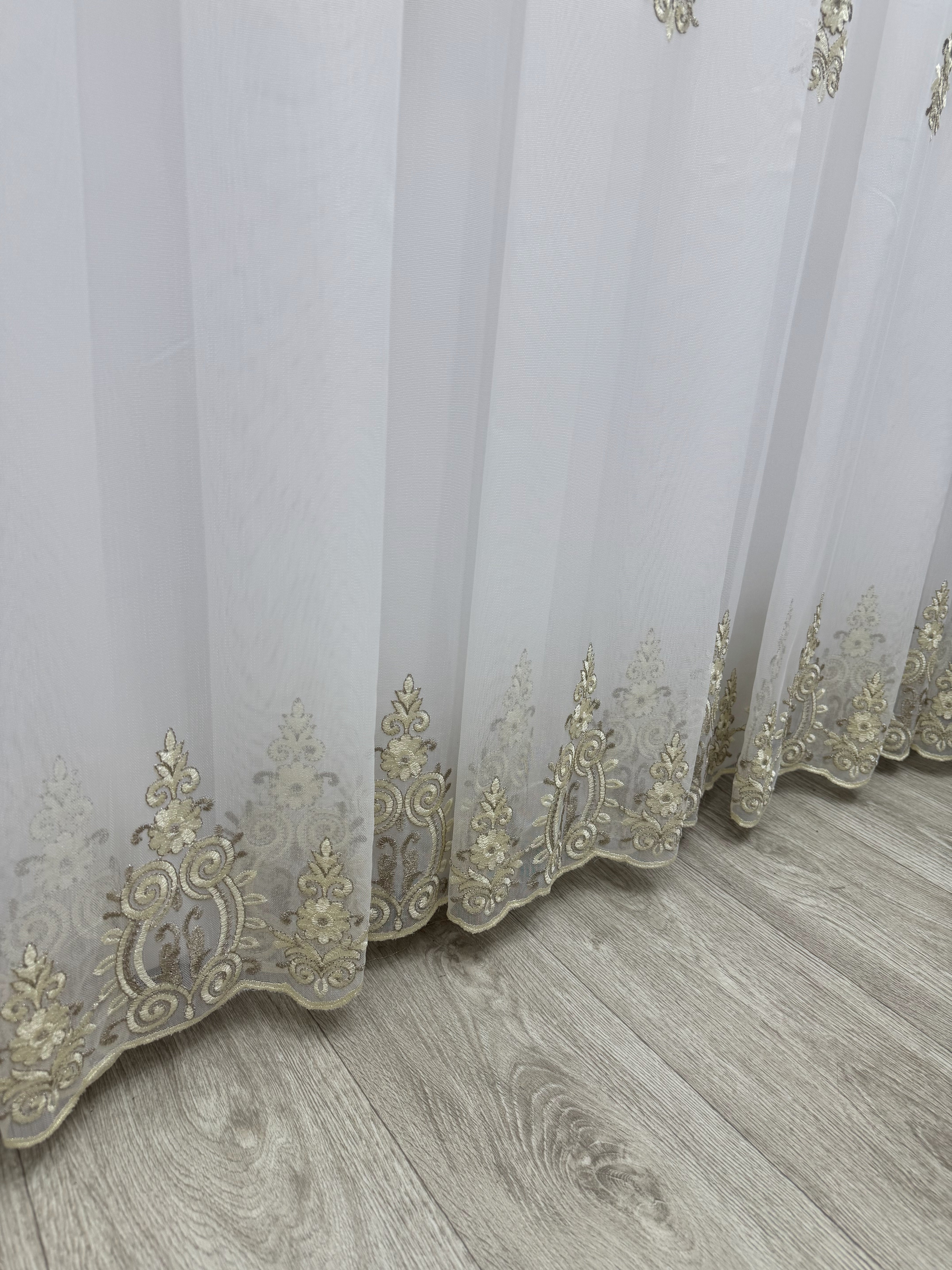 Bamboo-based tulle with 3D flowers and beautiful embroidery, brown/gold color