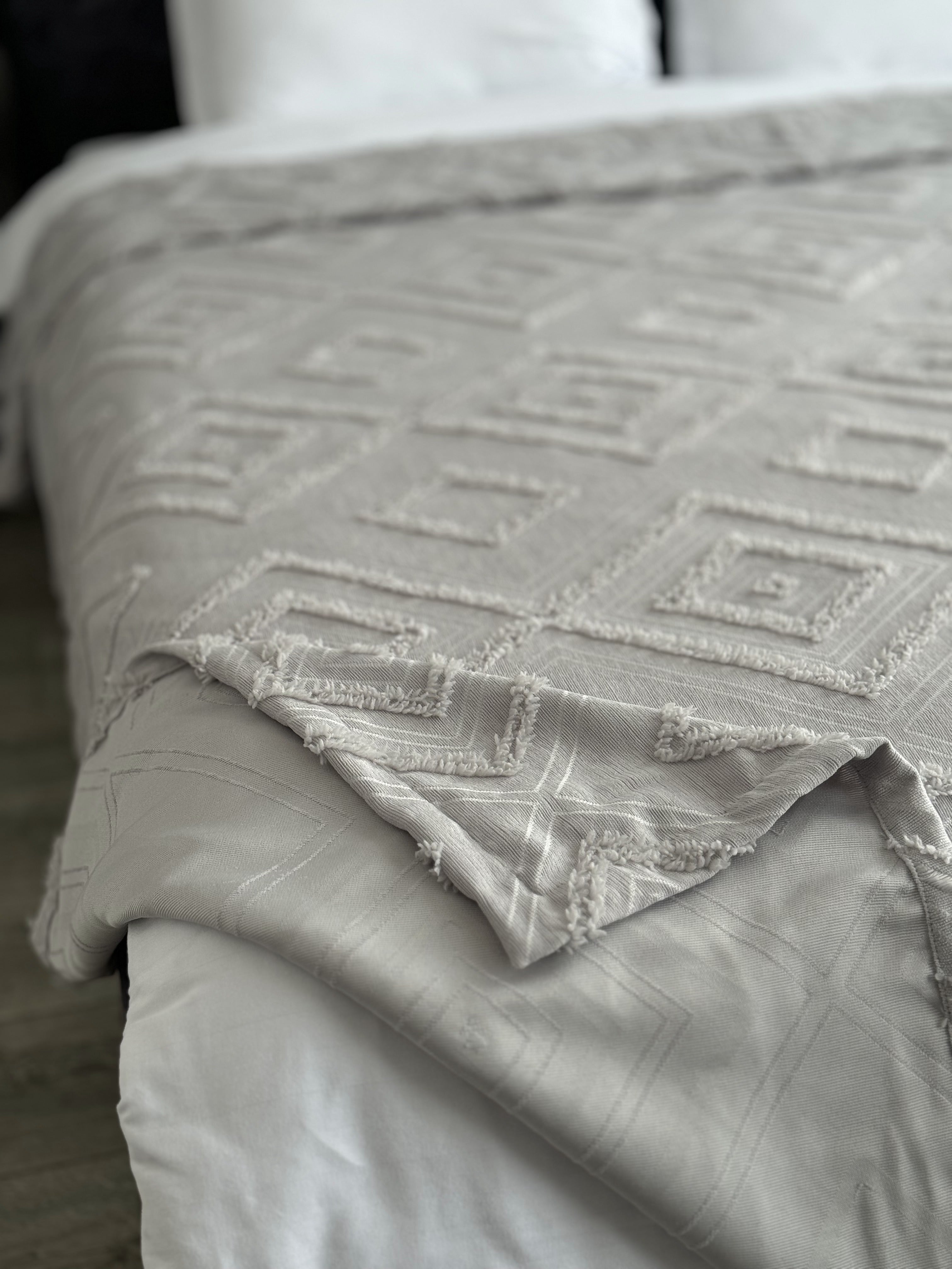 Scandinavian bedspread, 100% cotton, grey color