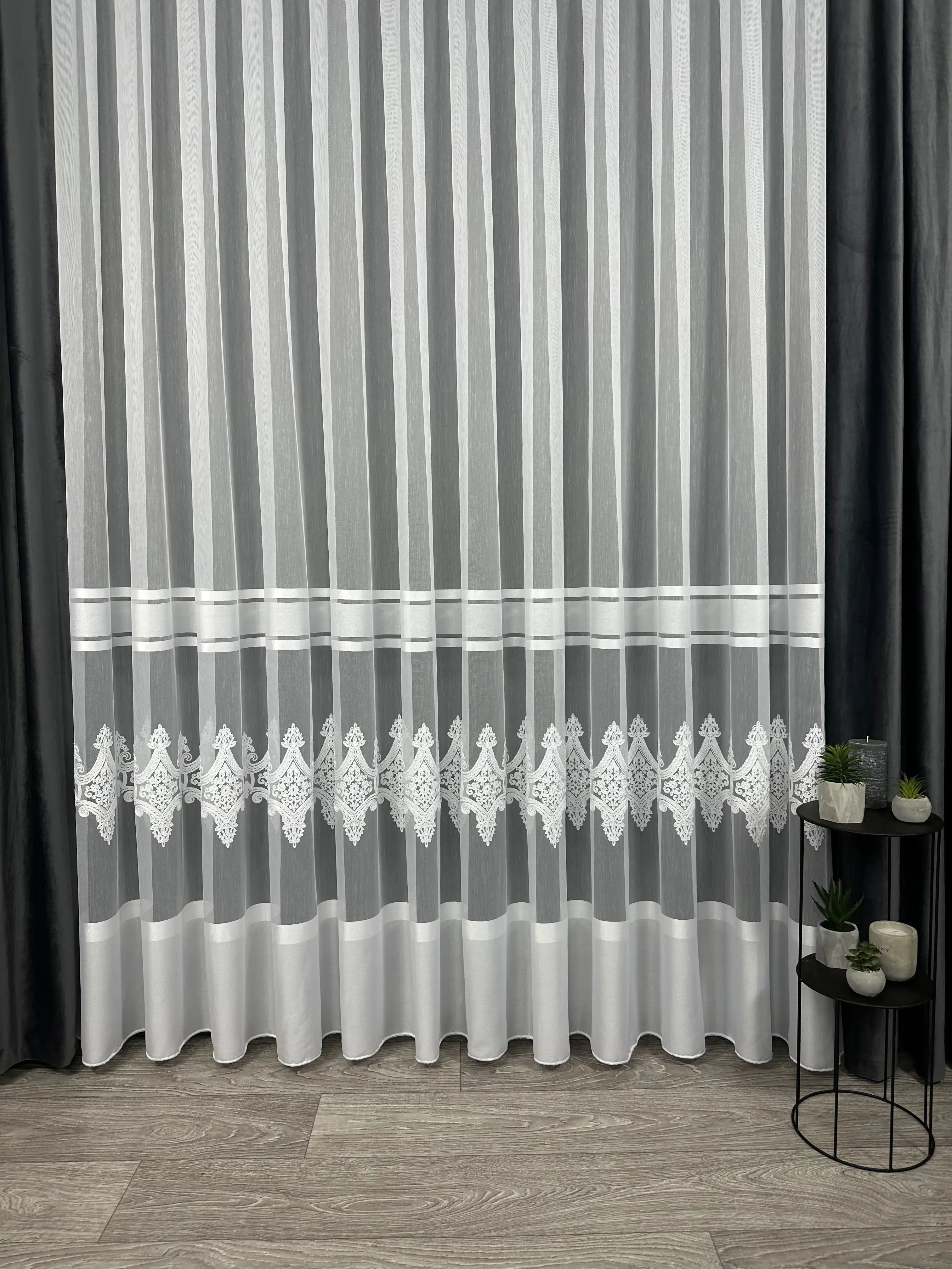 Sheer curtain with chenille embroidery, white color
