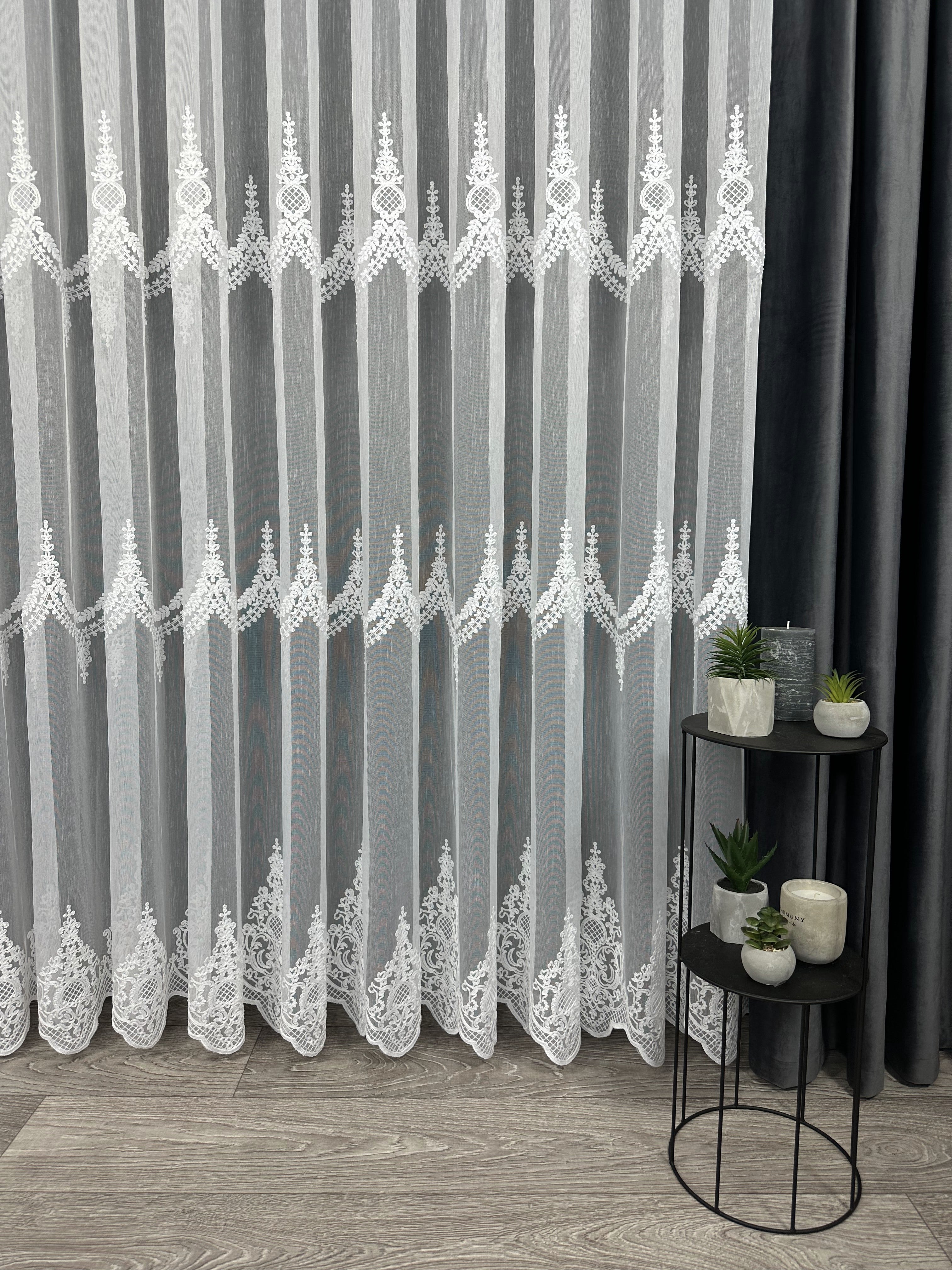 Sheer curtain with beautiful embroidery, white color