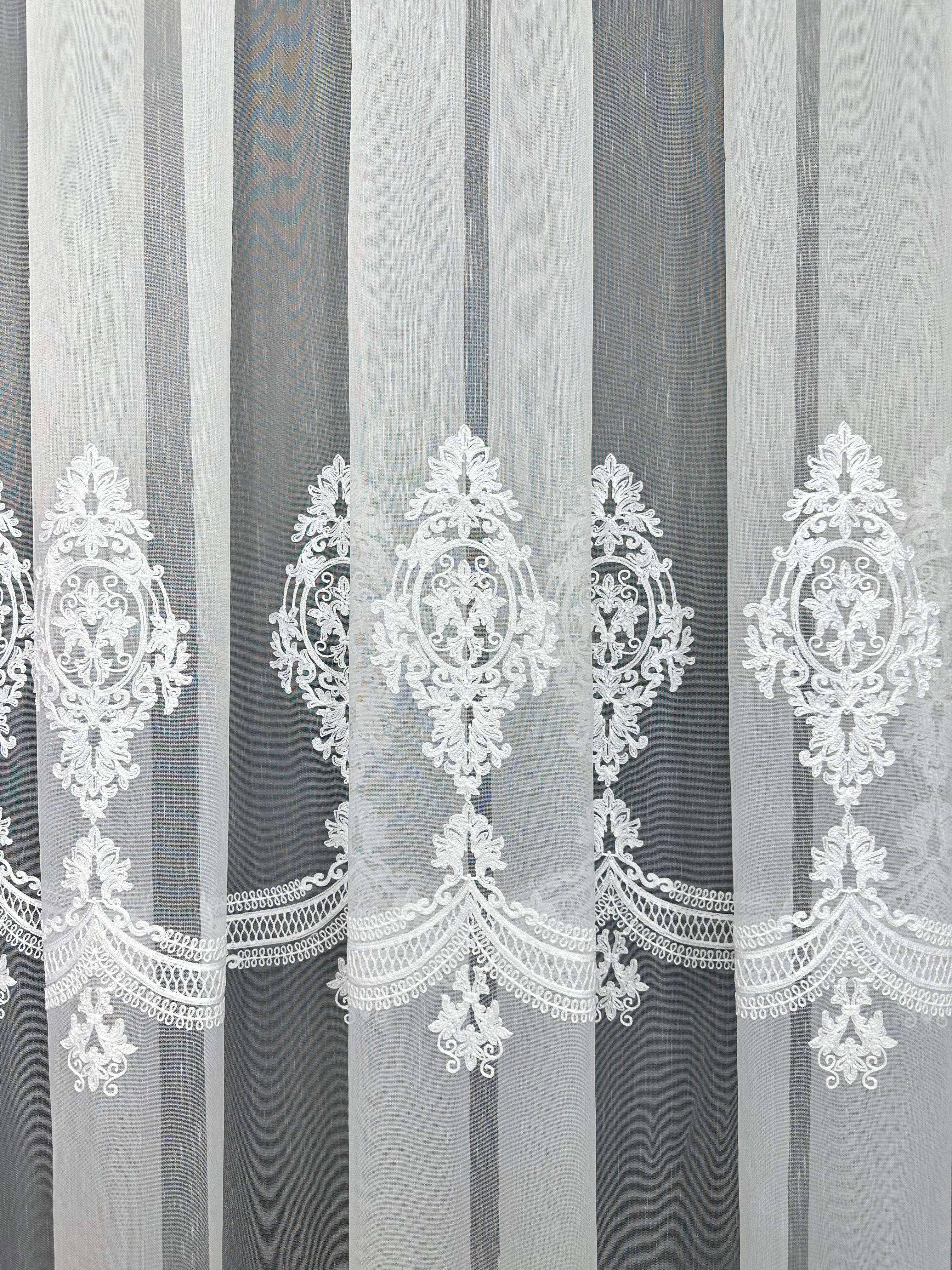 Bamboo-based tulle with beautiful embroidery, white color