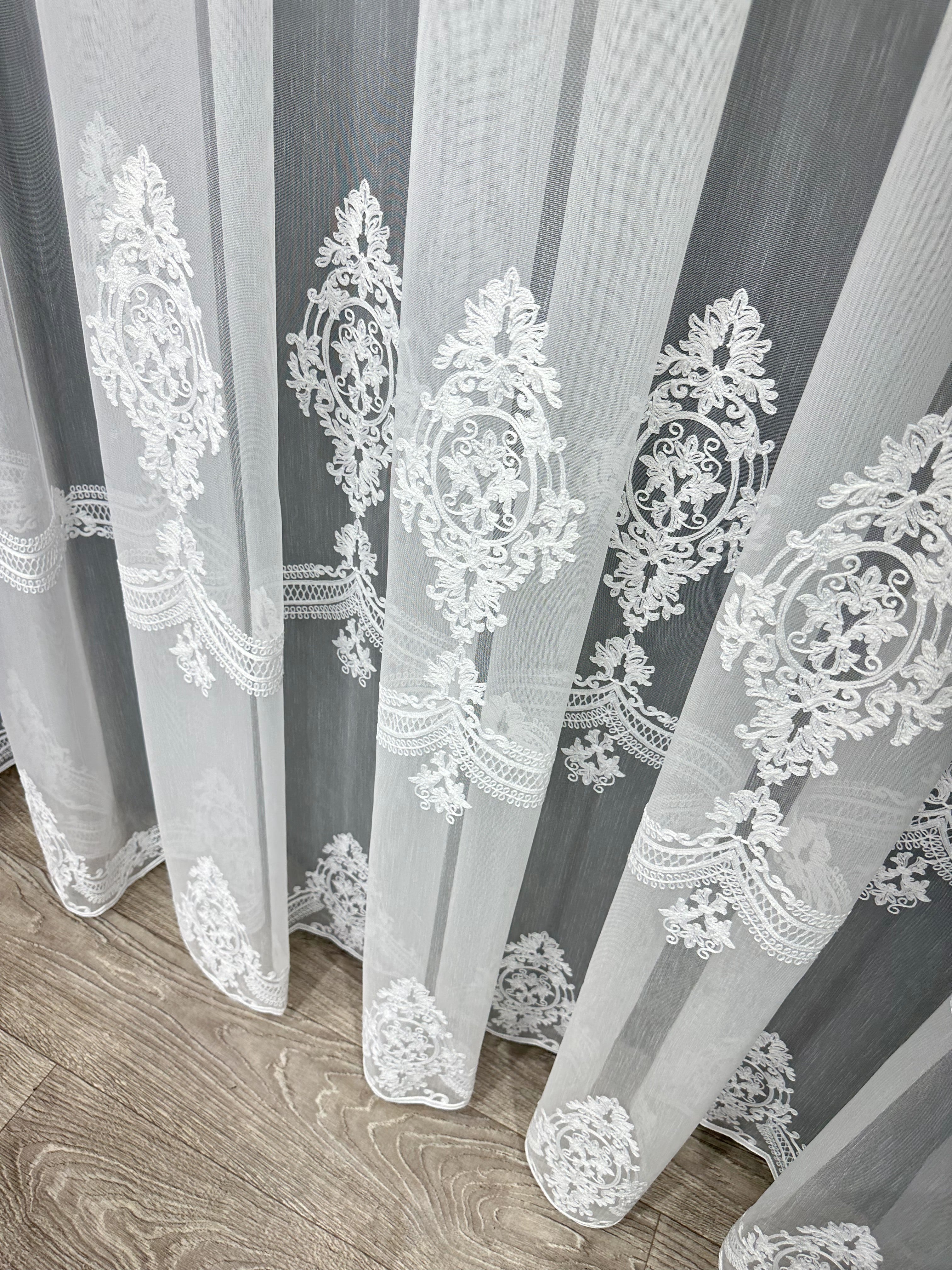 Bamboo-based tulle with beautiful embroidery, white color