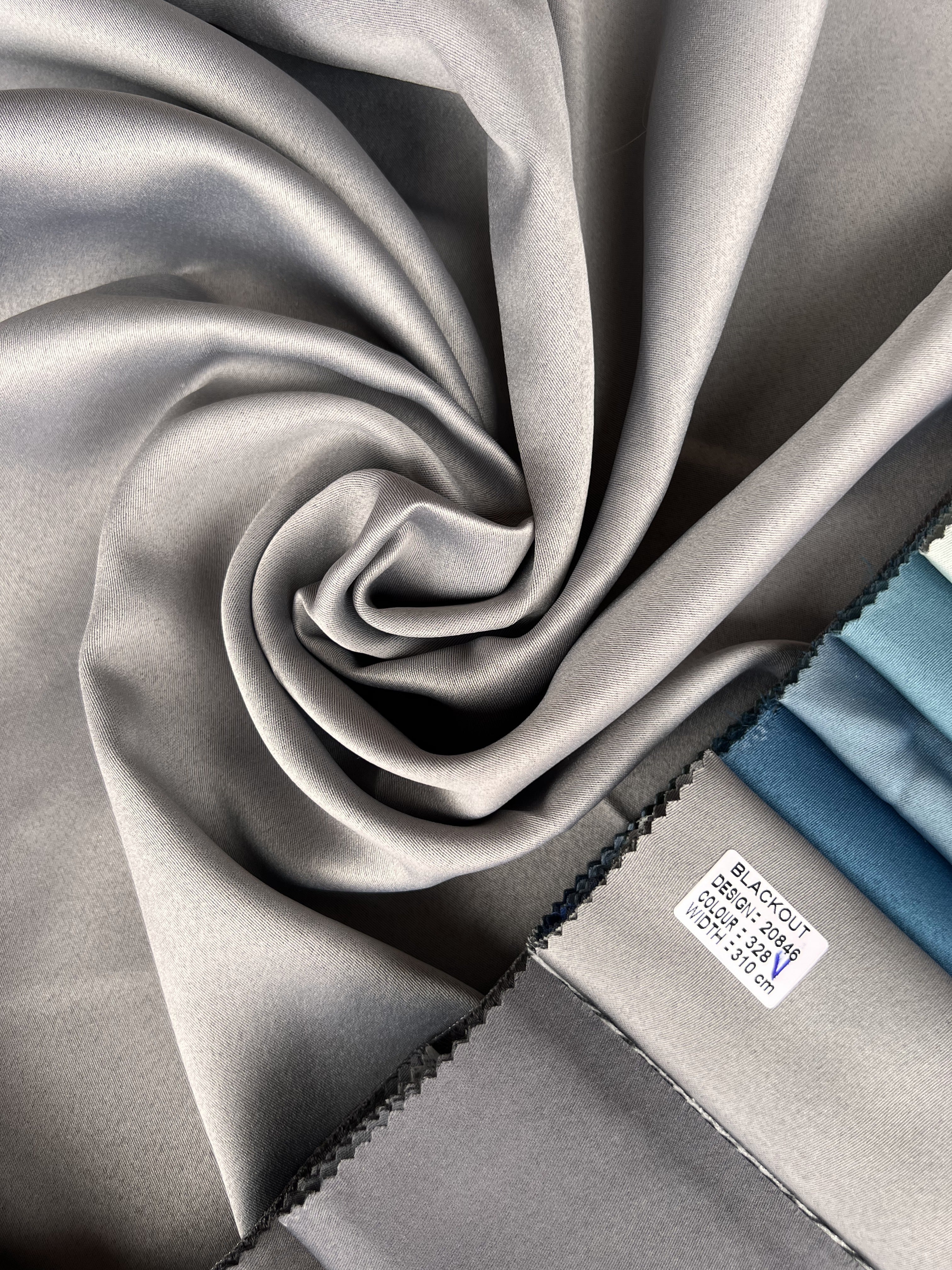 Monochrome "Blackout" curtain, gray color