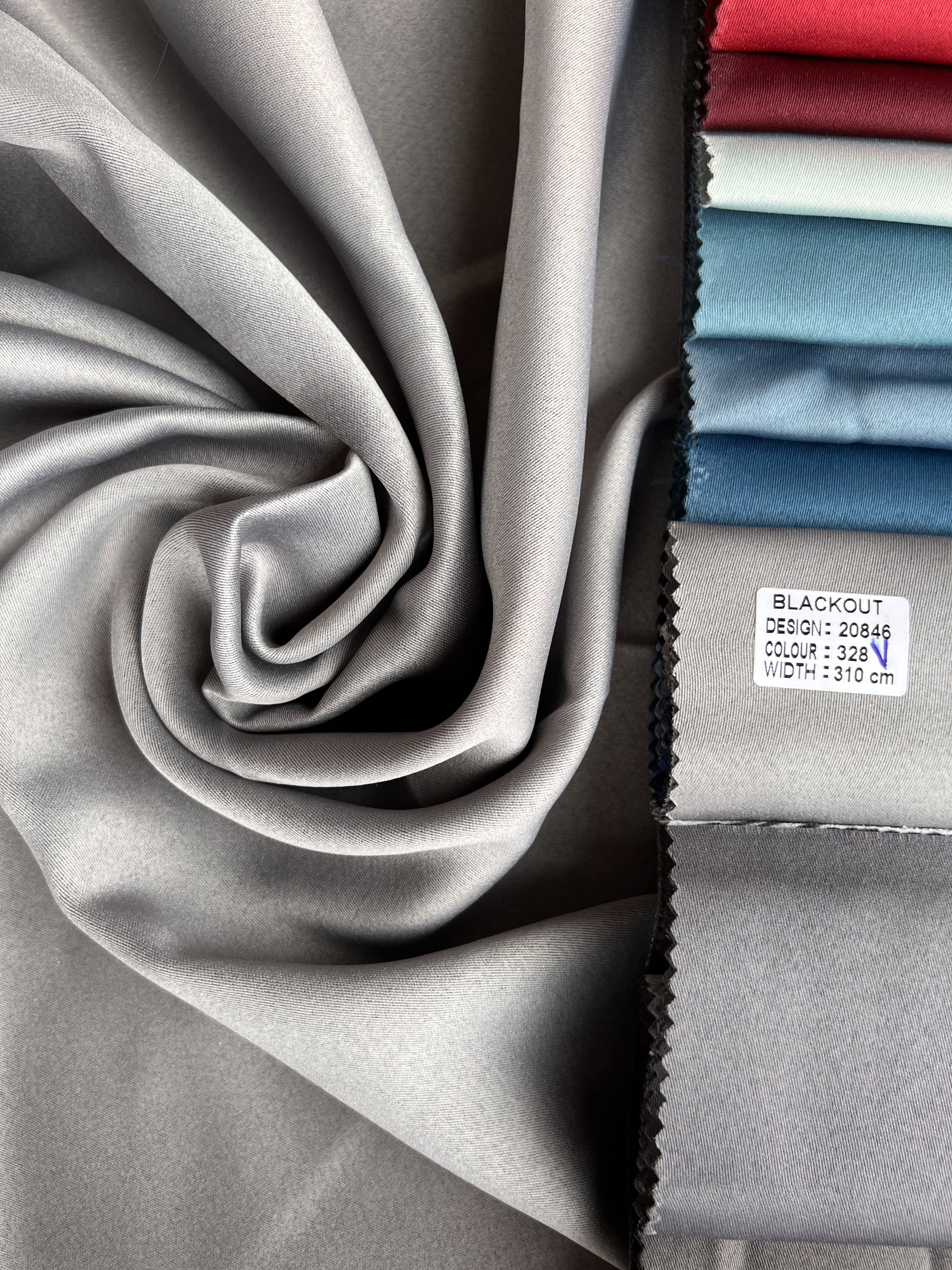 Monochrome "Blackout" curtain, gray color