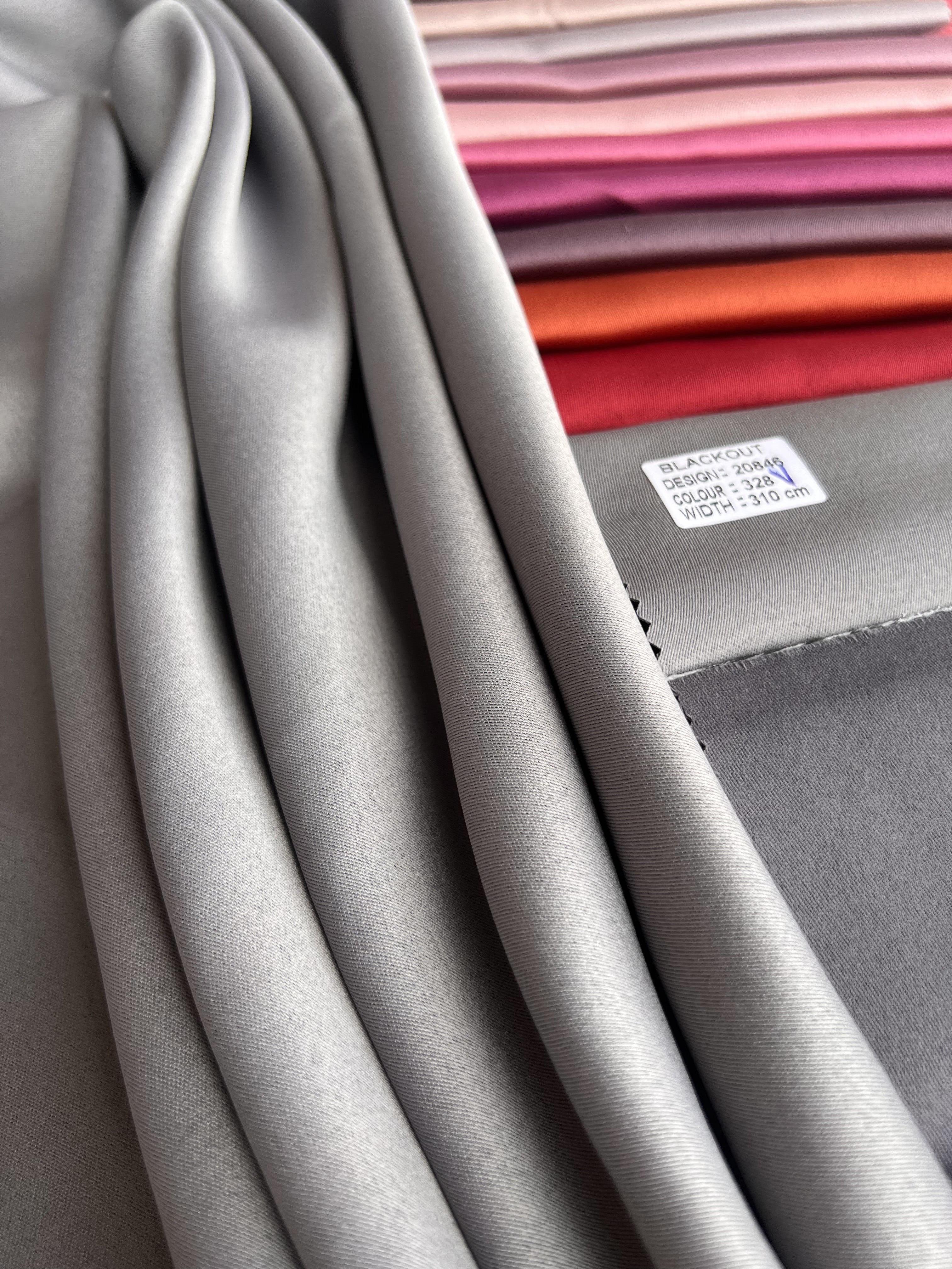 Monochrome "Blackout" curtain, gray color