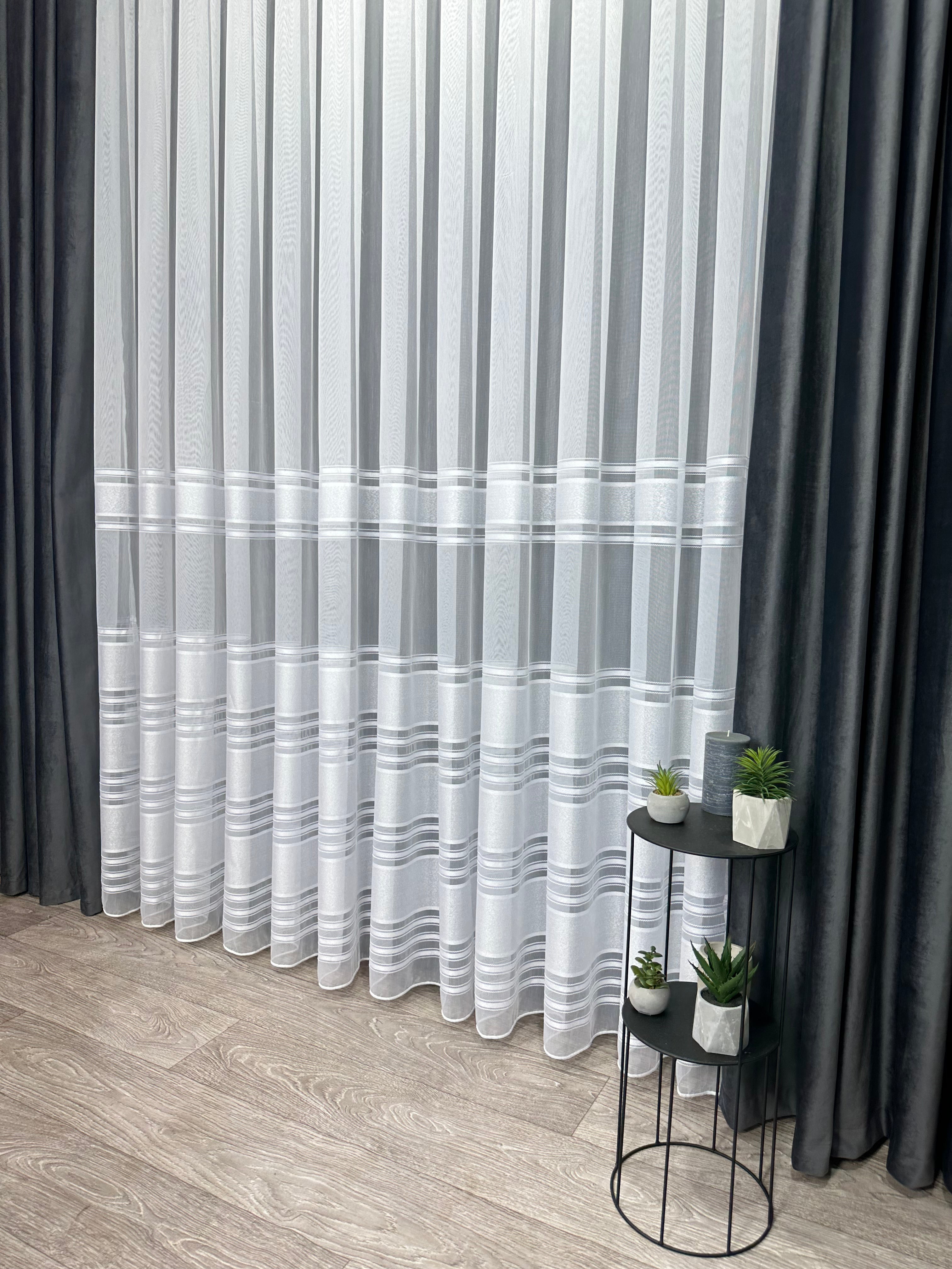 Bamboo-based sheer curtain with stripes, white color