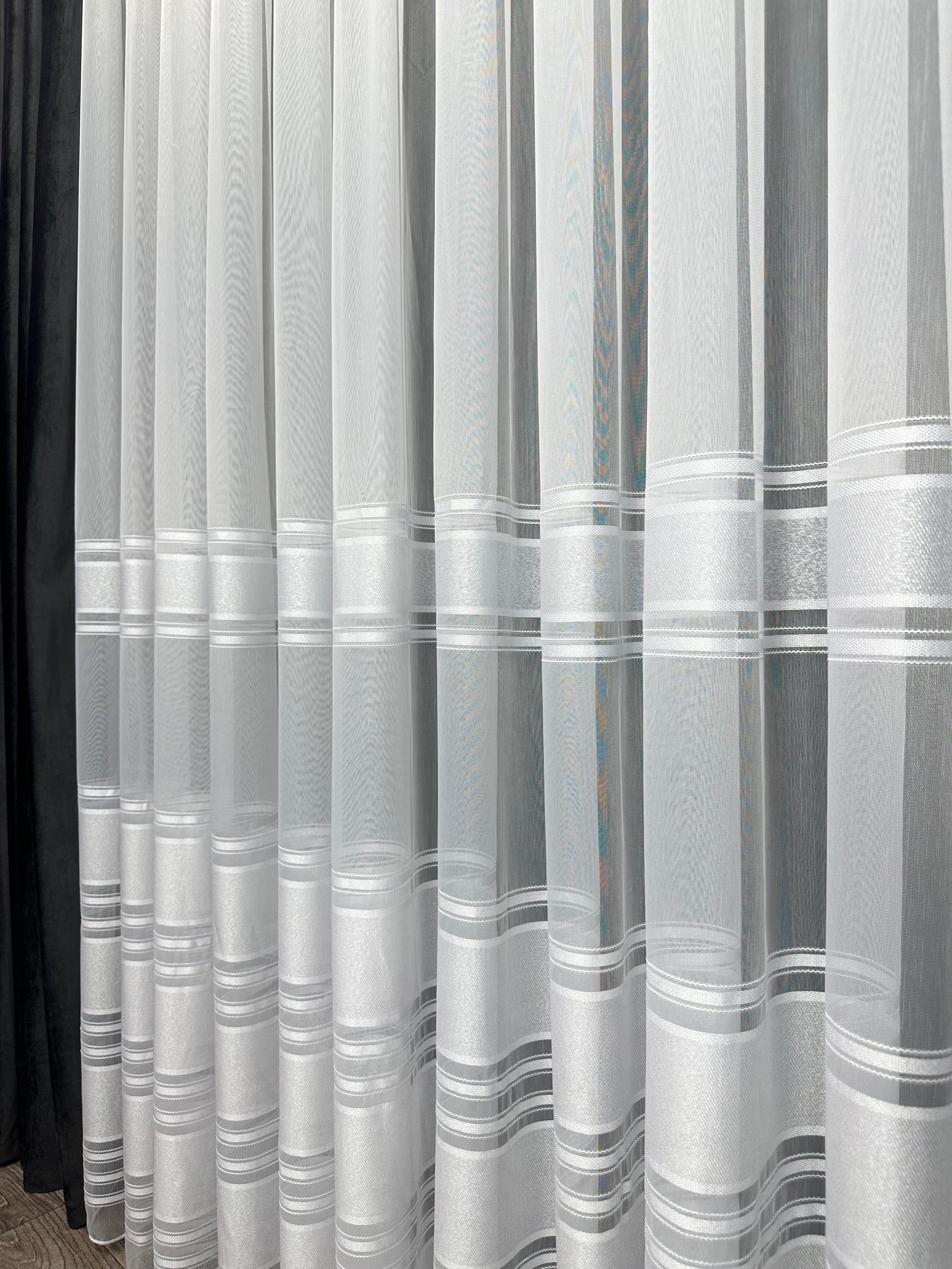 Bamboo-based sheer curtain with stripes, white color