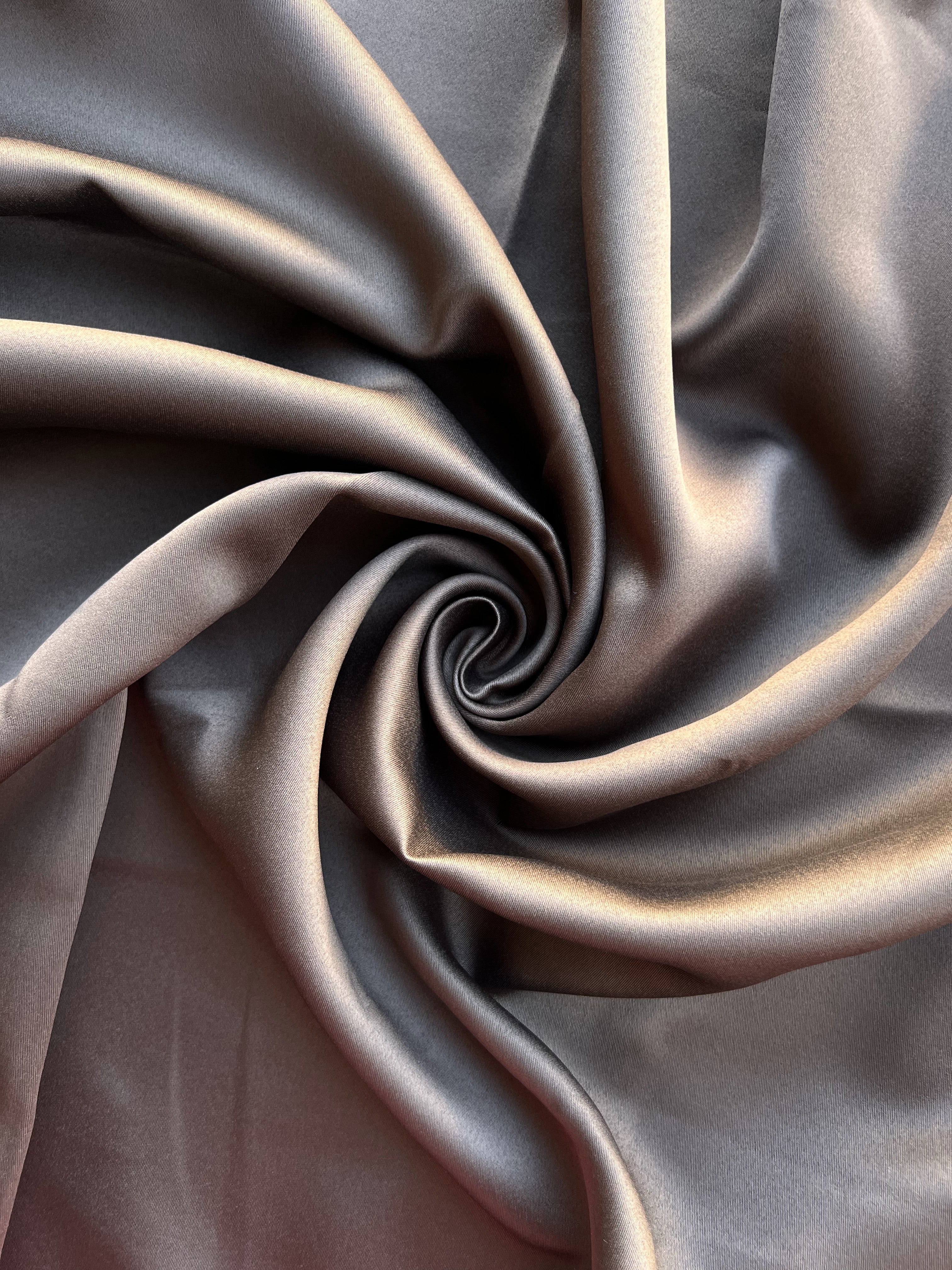 Monochrome "Blackout" curtain, dark brown color