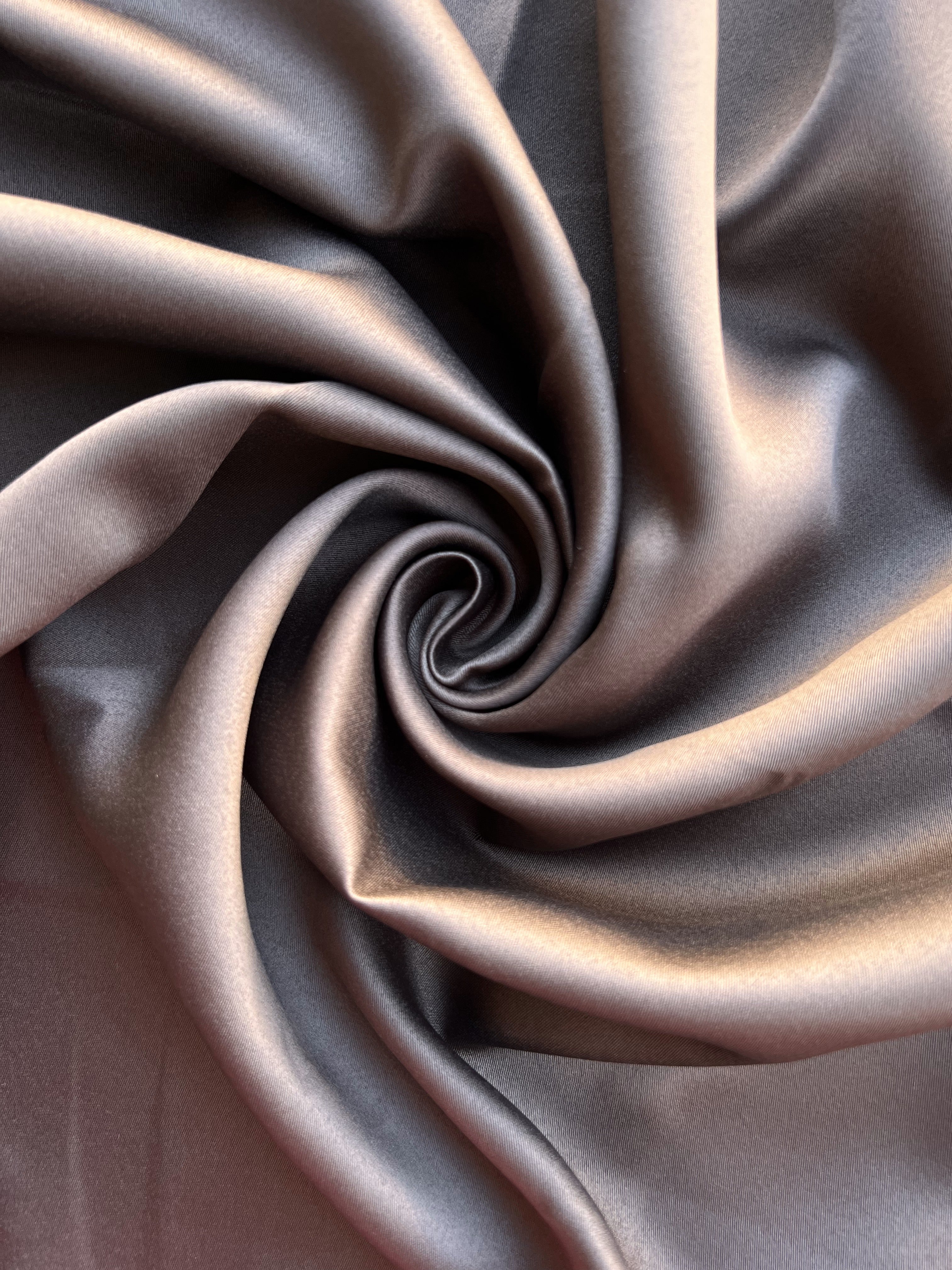 Monochrome "Blackout" curtain, dark brown color