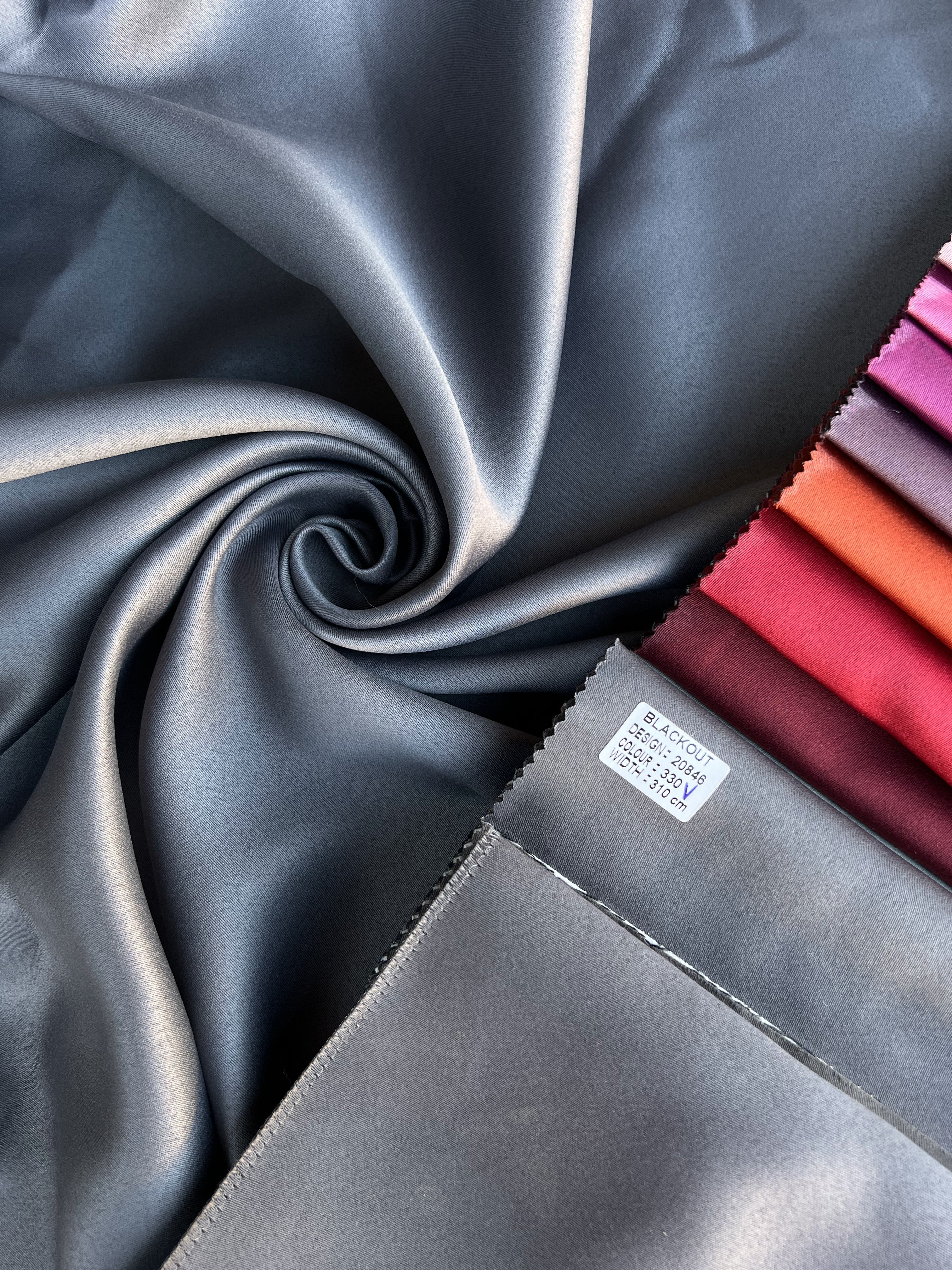 Monochrome "Blackout" curtain, dark gray color