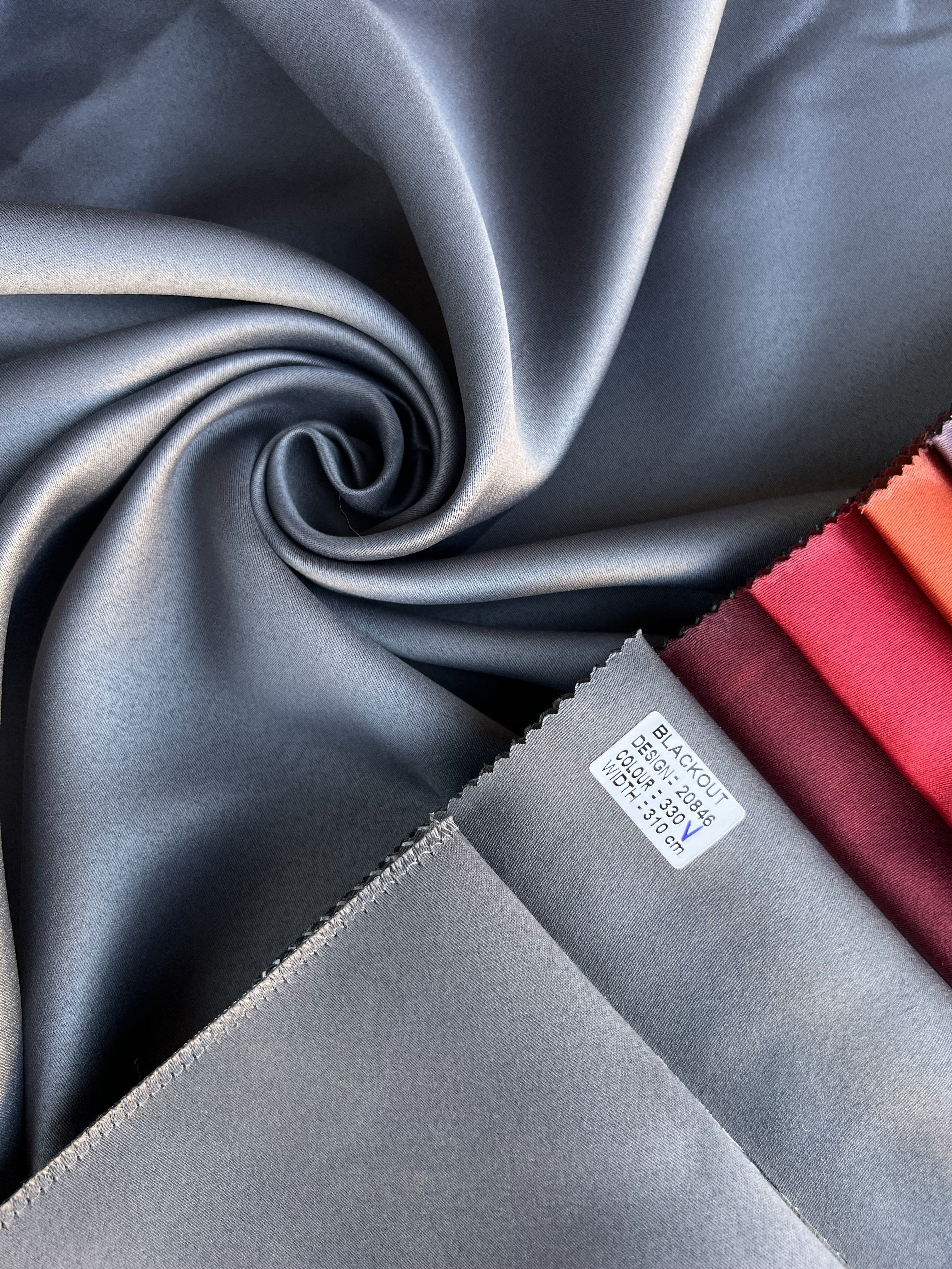 Monochrome "Blackout" curtain, dark gray color