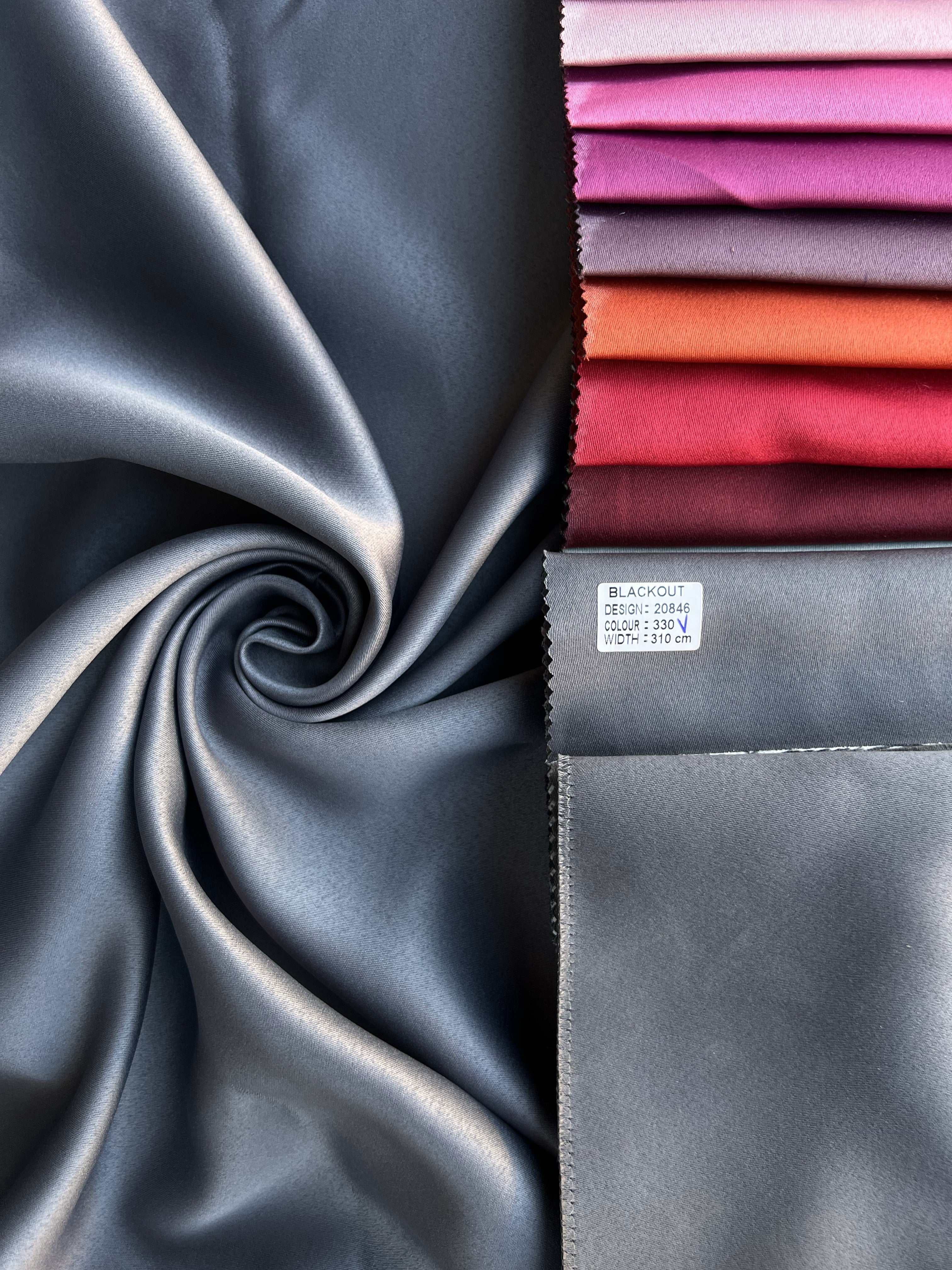 Monochrome "Blackout" curtain, dark gray color