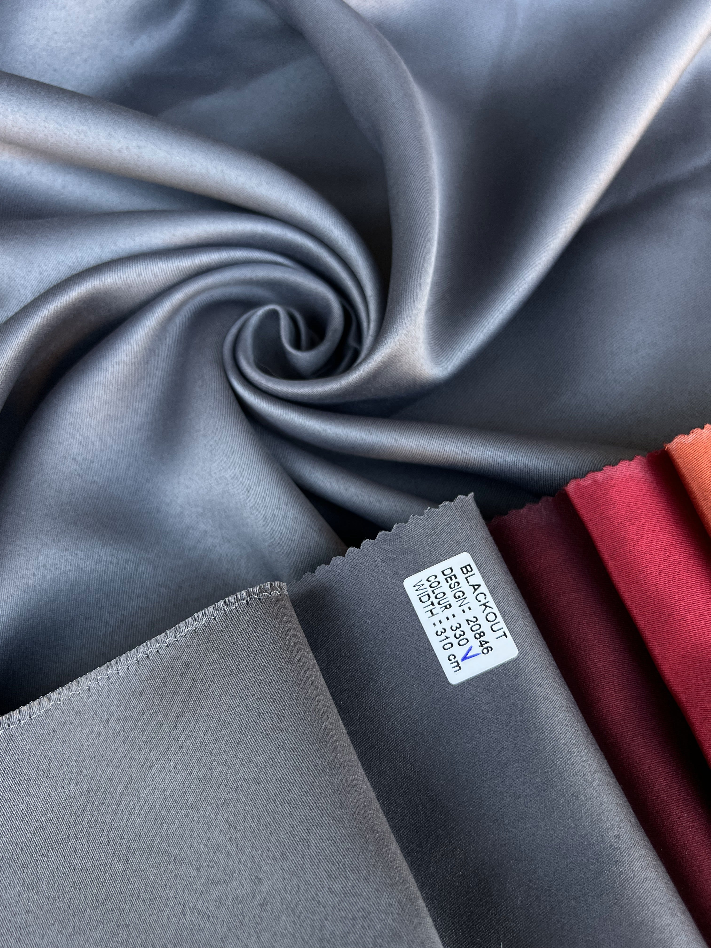 Monochrome "Blackout" curtain, dark gray color