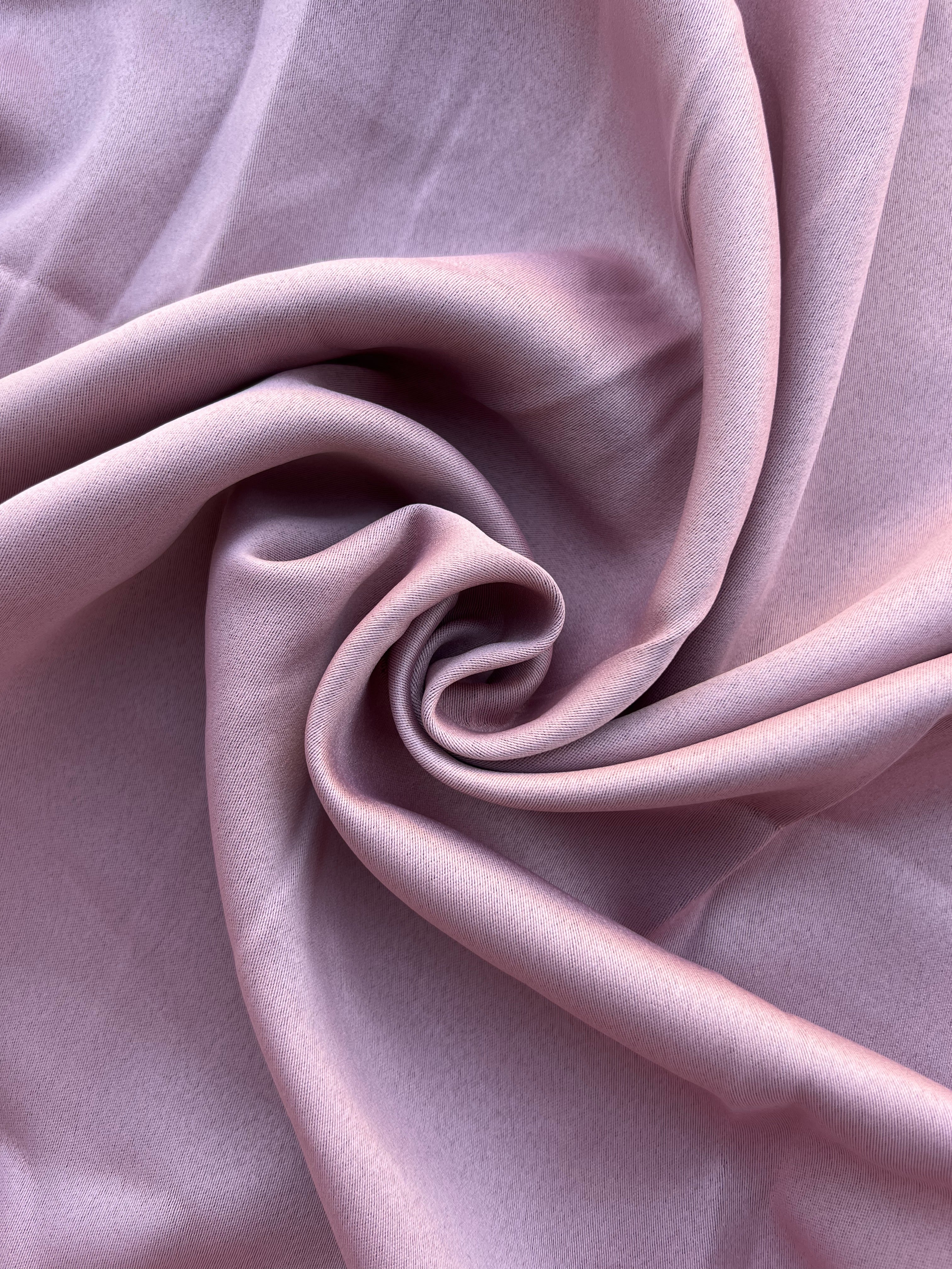 Monochrome "Blackout" curtain, soft pink color