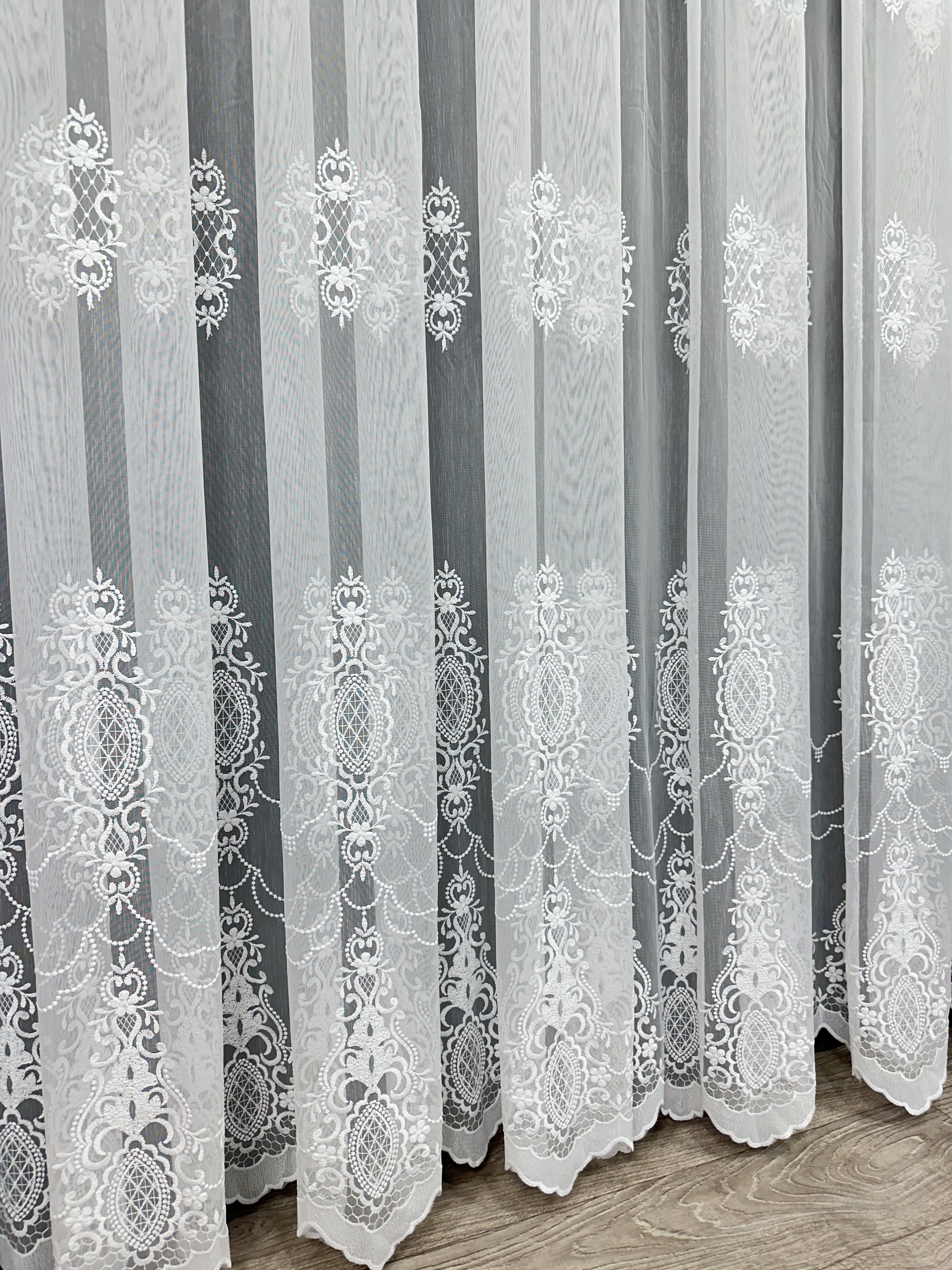 Bamboo-based sheer curtain with embroidery, white color