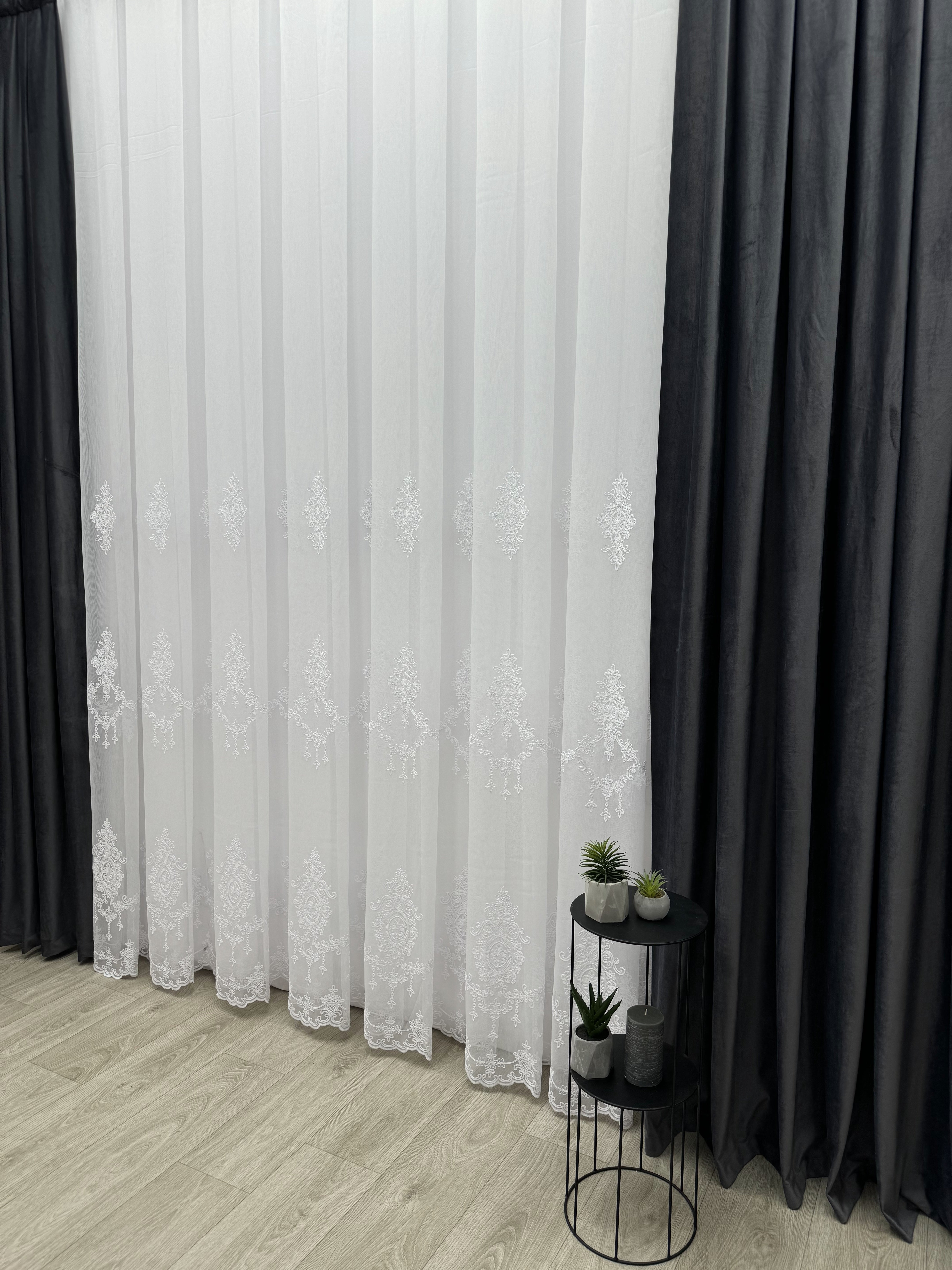 Sheer curtain with beautiful embroidery, white color