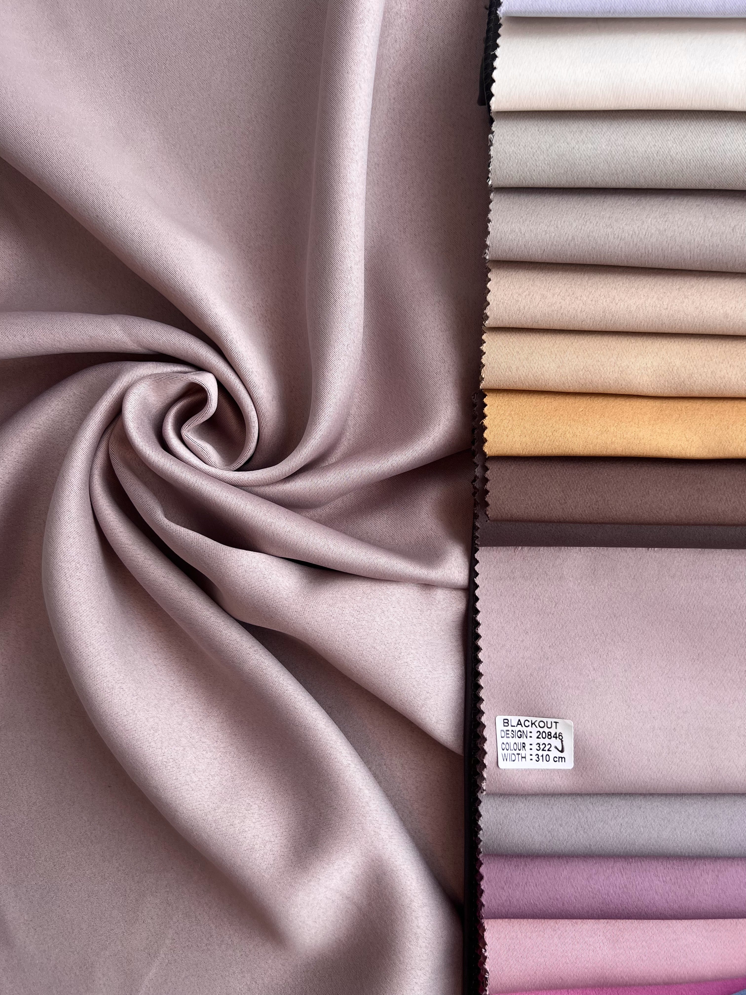 Monochrome "Blackout" curtain, light lavender color