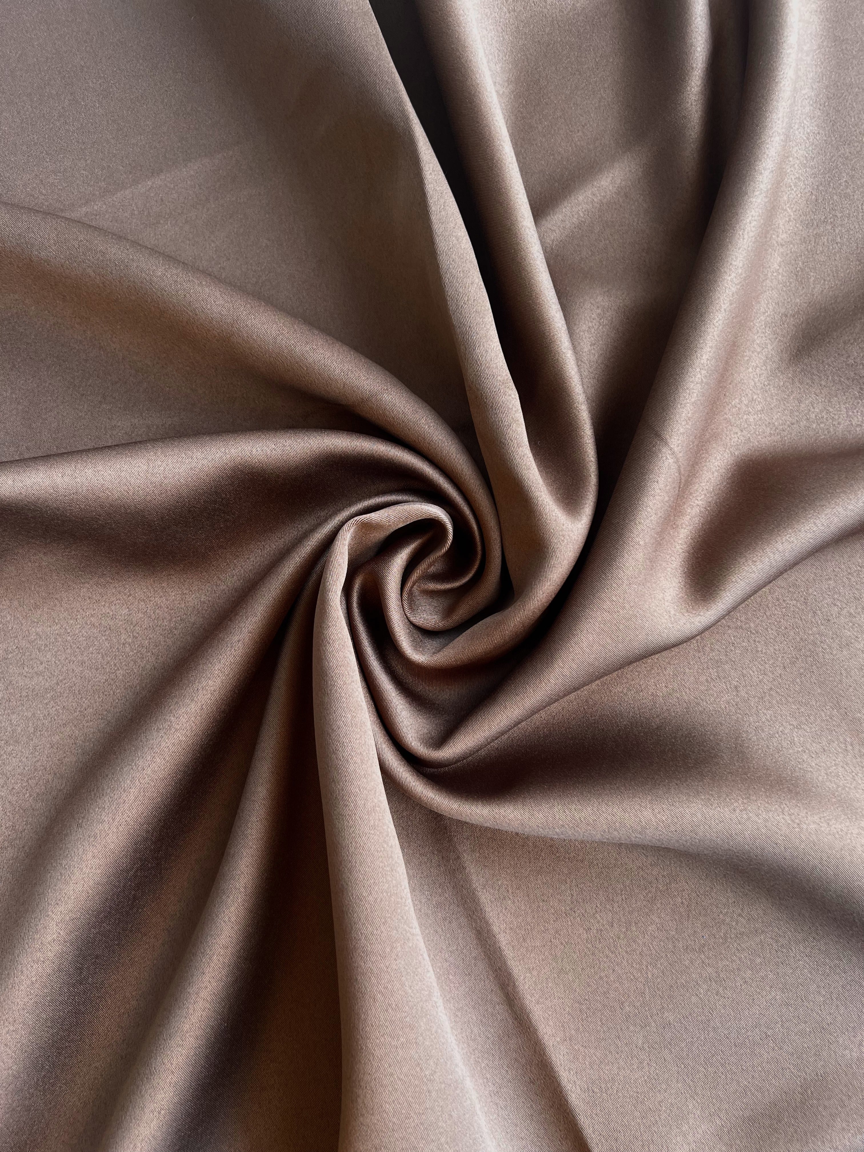 Monochrome "Blackout" curtain, brown color