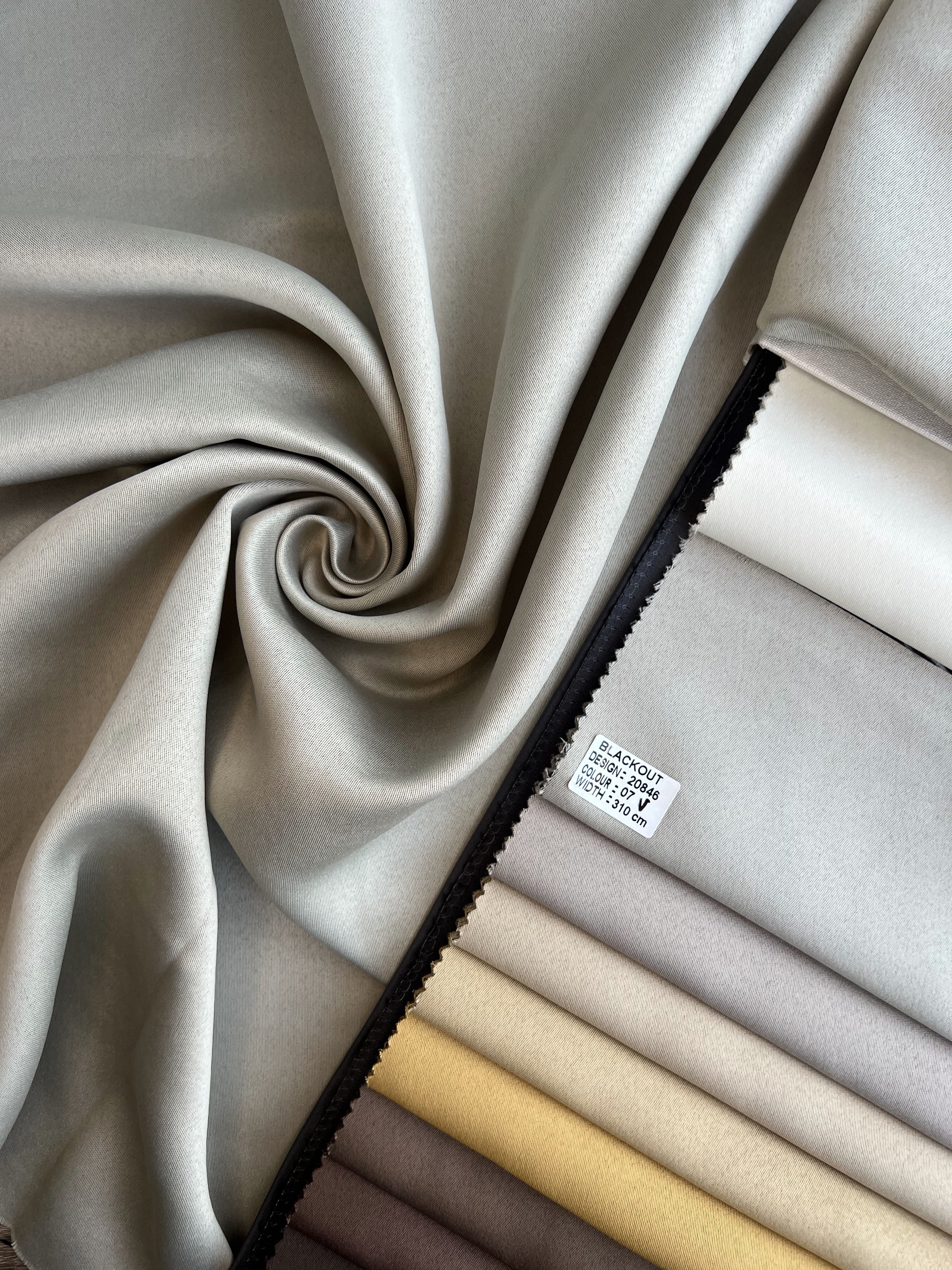 Monochrome "Blackout" curtain, gray-beige color