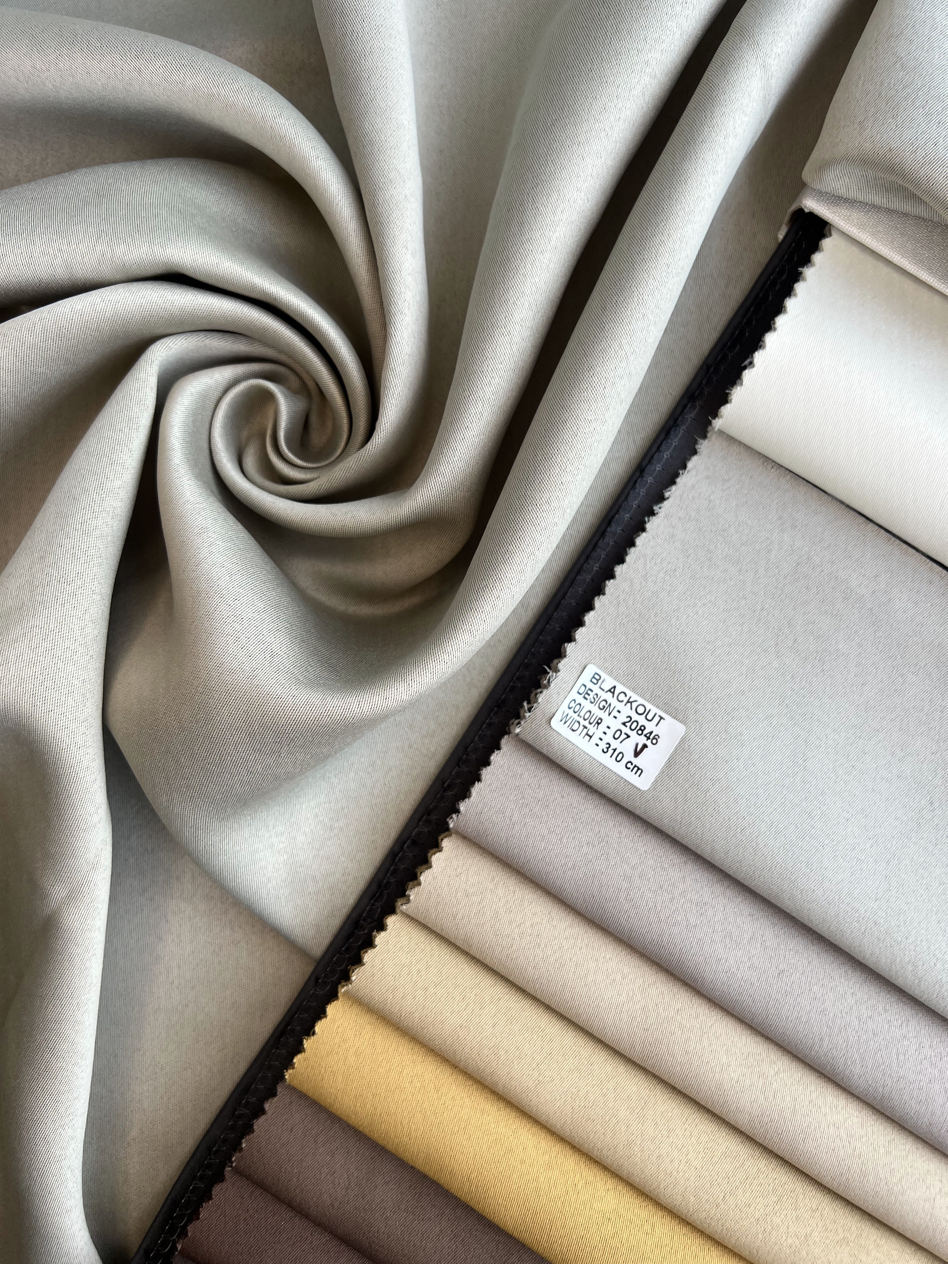Monochrome "Blackout" curtain, gray-beige color