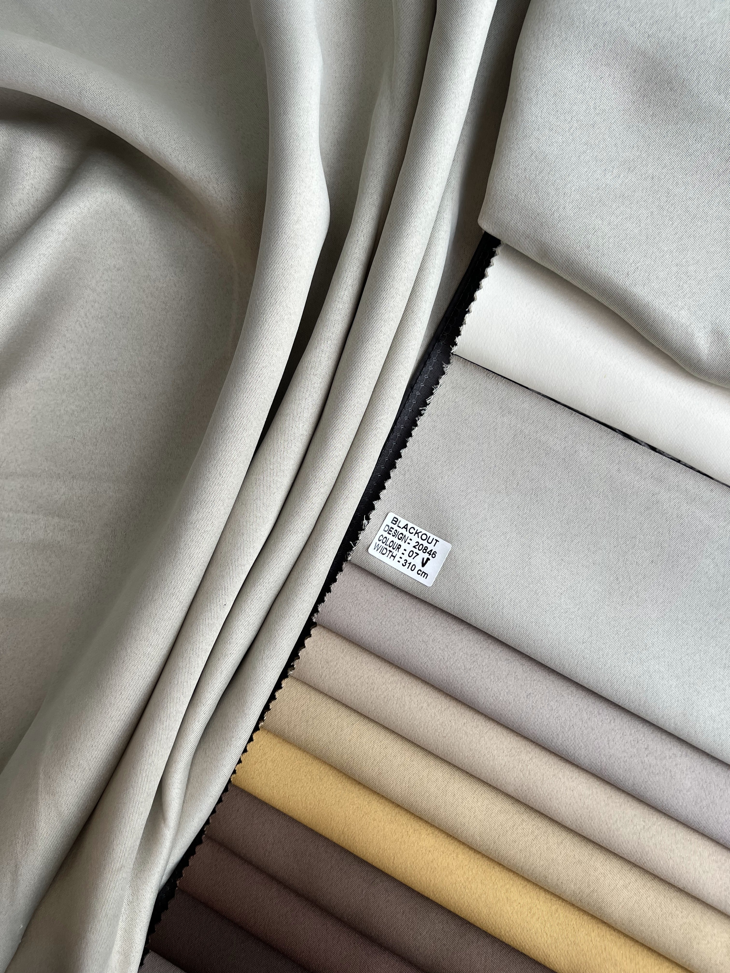 Monochrome "Blackout" curtain, gray-beige color