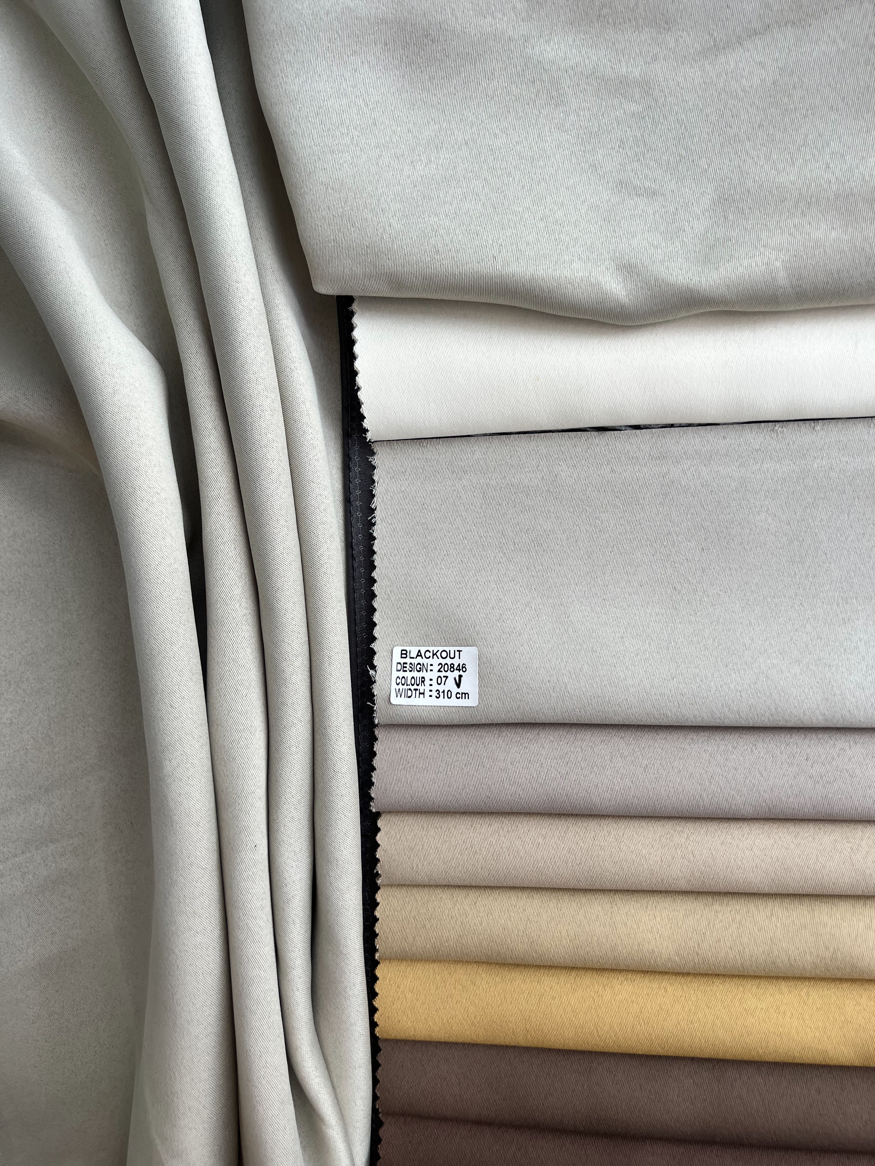 Monochrome "Blackout" curtain, gray-beige color