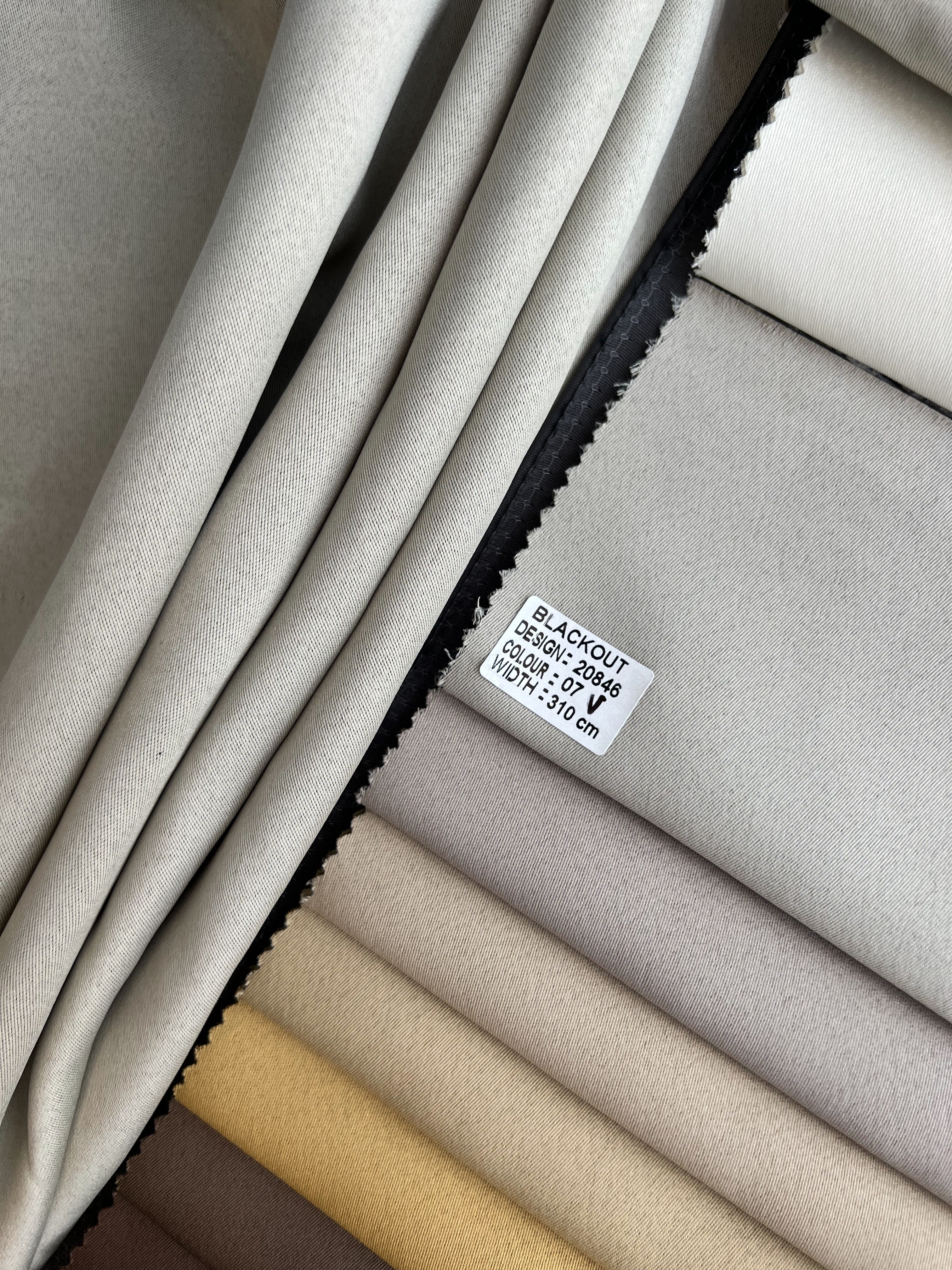 Monochrome "Blackout" curtain, gray-beige color