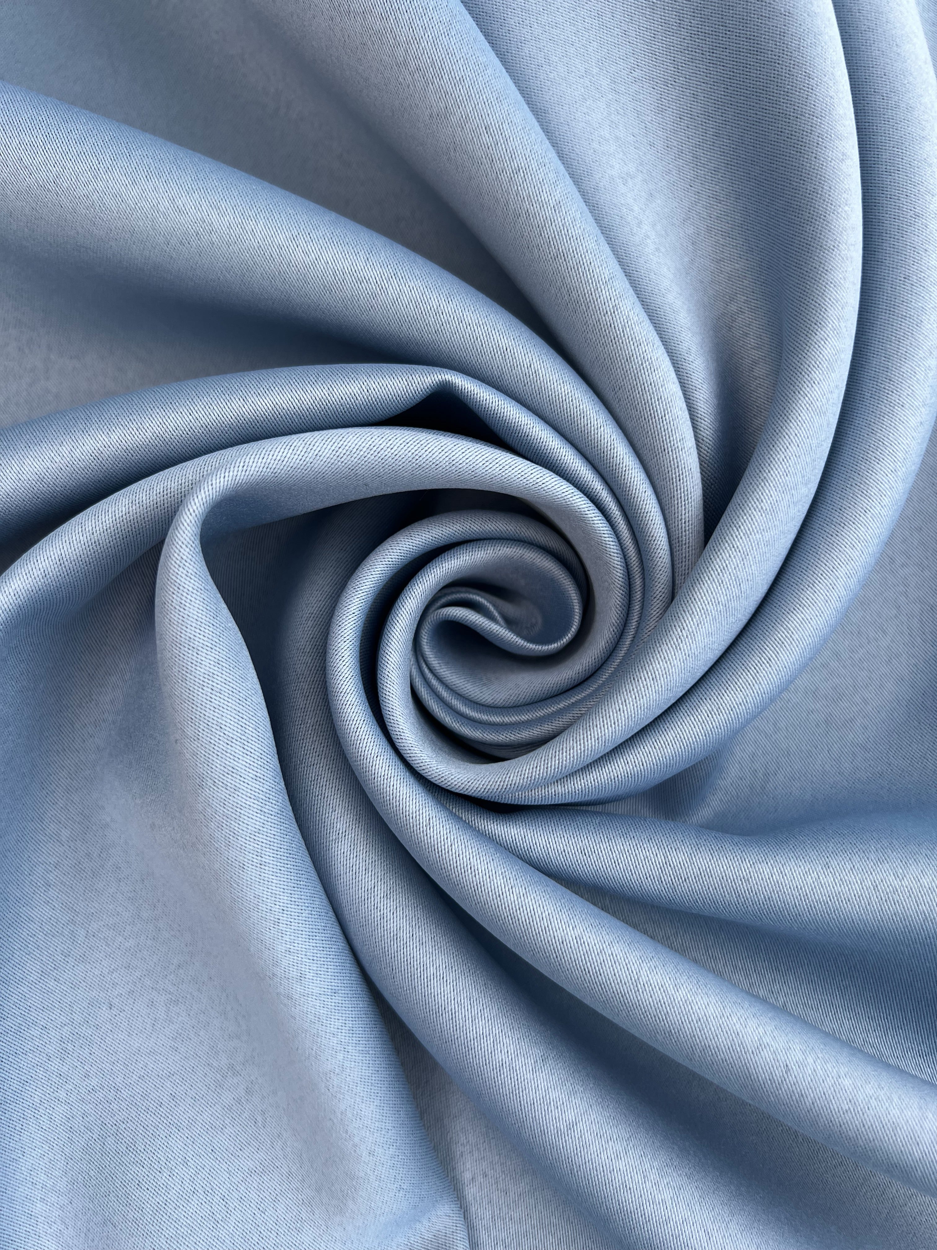 Monochrome "Blackout" curtain, light blue color