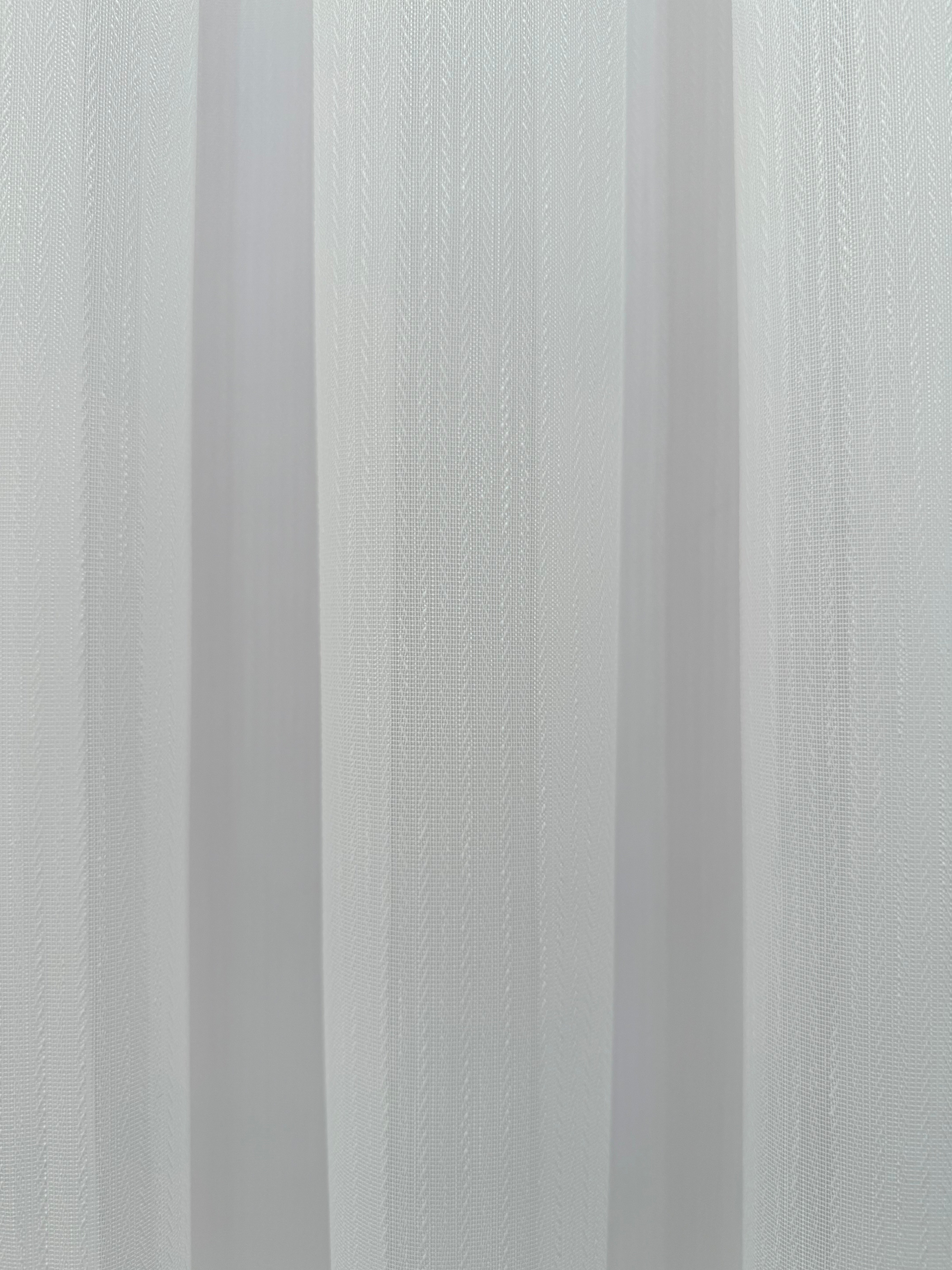 Plain sheer curtain “ Braid ” on a bamboo base, white color