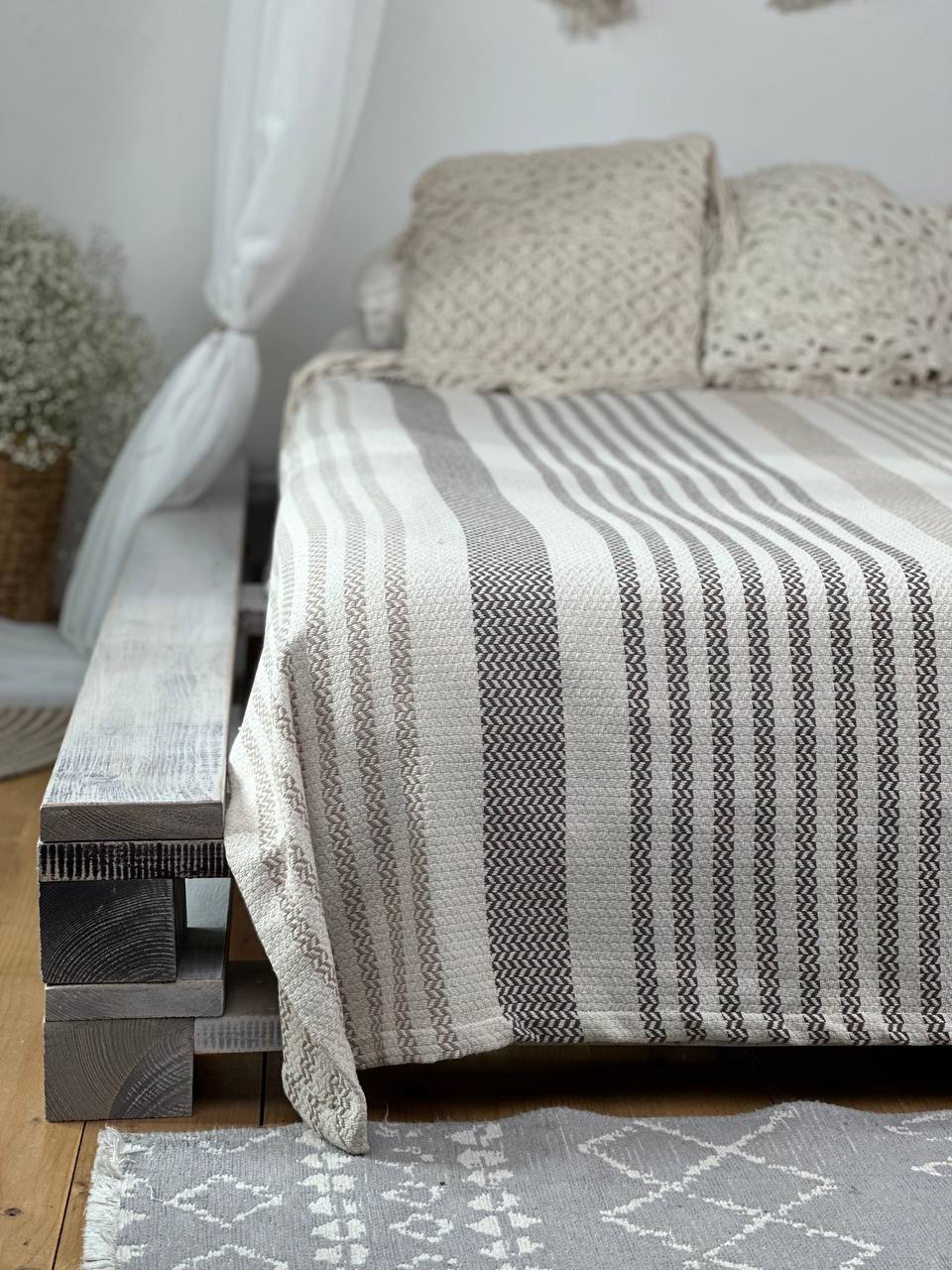 Plaid bedspread “Line”, 100% cotton, beige color