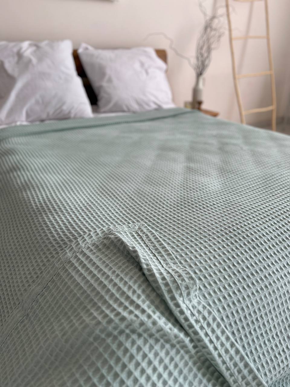Waffle bedspread, 100% cotton, mint color