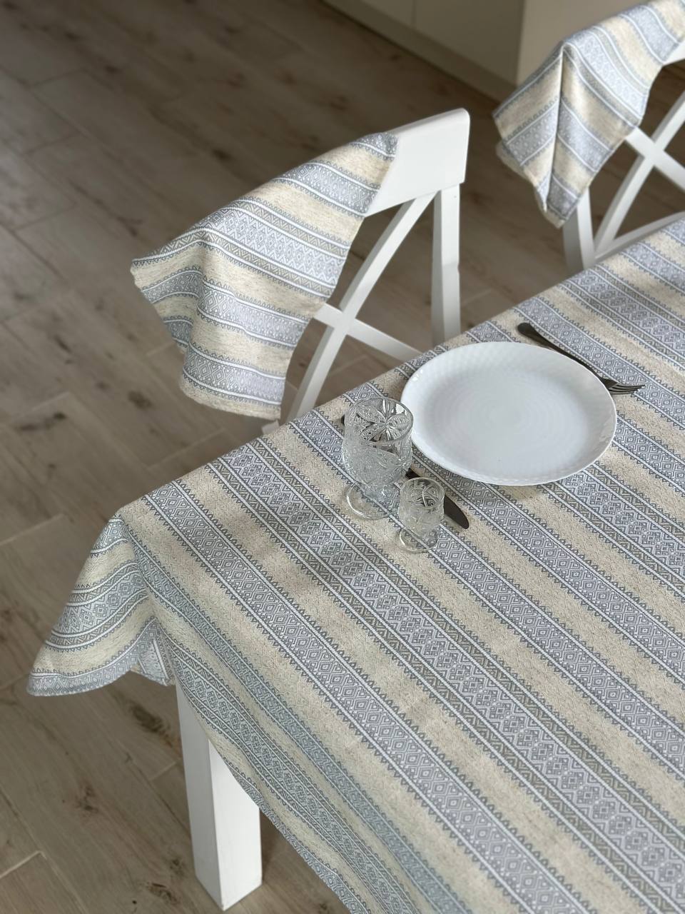 Ukrainian tablecloth embroidered linen, Ukrainian ornament, luxury quality (custom or standard size)