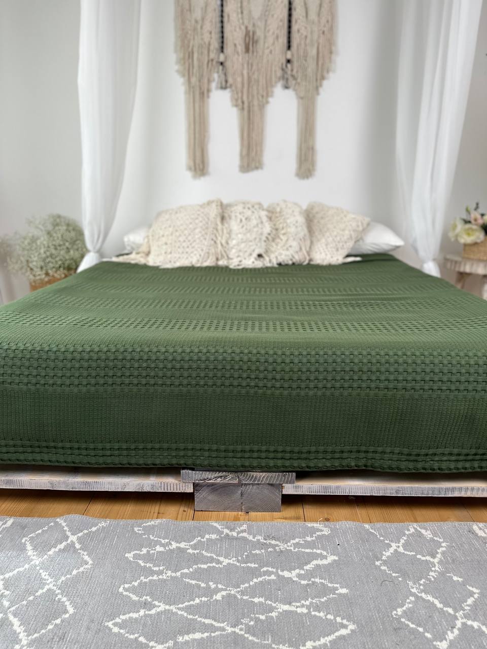 Сotton bedspread "Pike", emerald green color