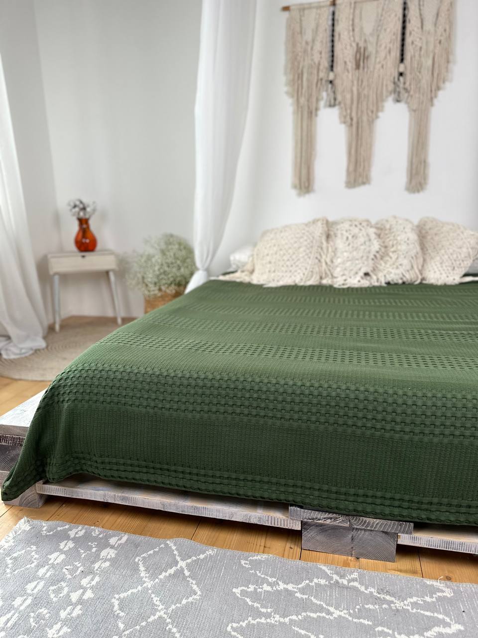 Сotton bedspread "Pike", emerald green color