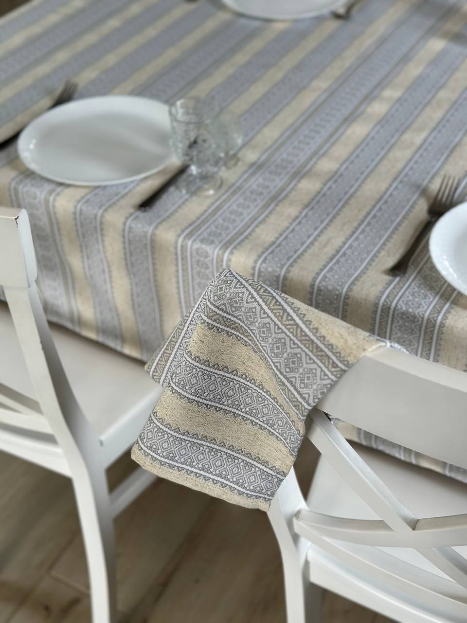 Ukrainian tablecloth embroidered linen, Ukrainian ornament, luxury quality (custom or standard size)