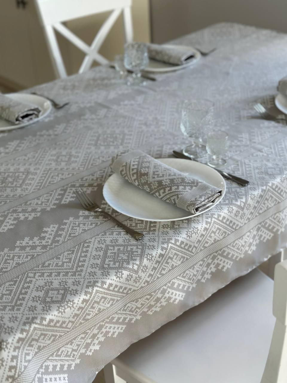 Ukrainian tablecloth embroidered linen, Ukrainian ornament, luxury quality (custom or standard size)