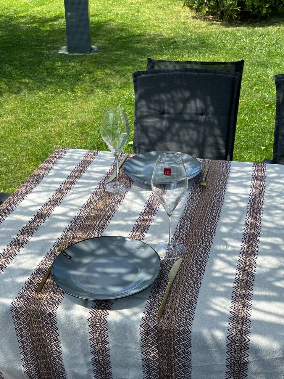 Ukrainian tablecloth embroidered linen, Ukrainian ornament, luxury quality (custom or standard size)