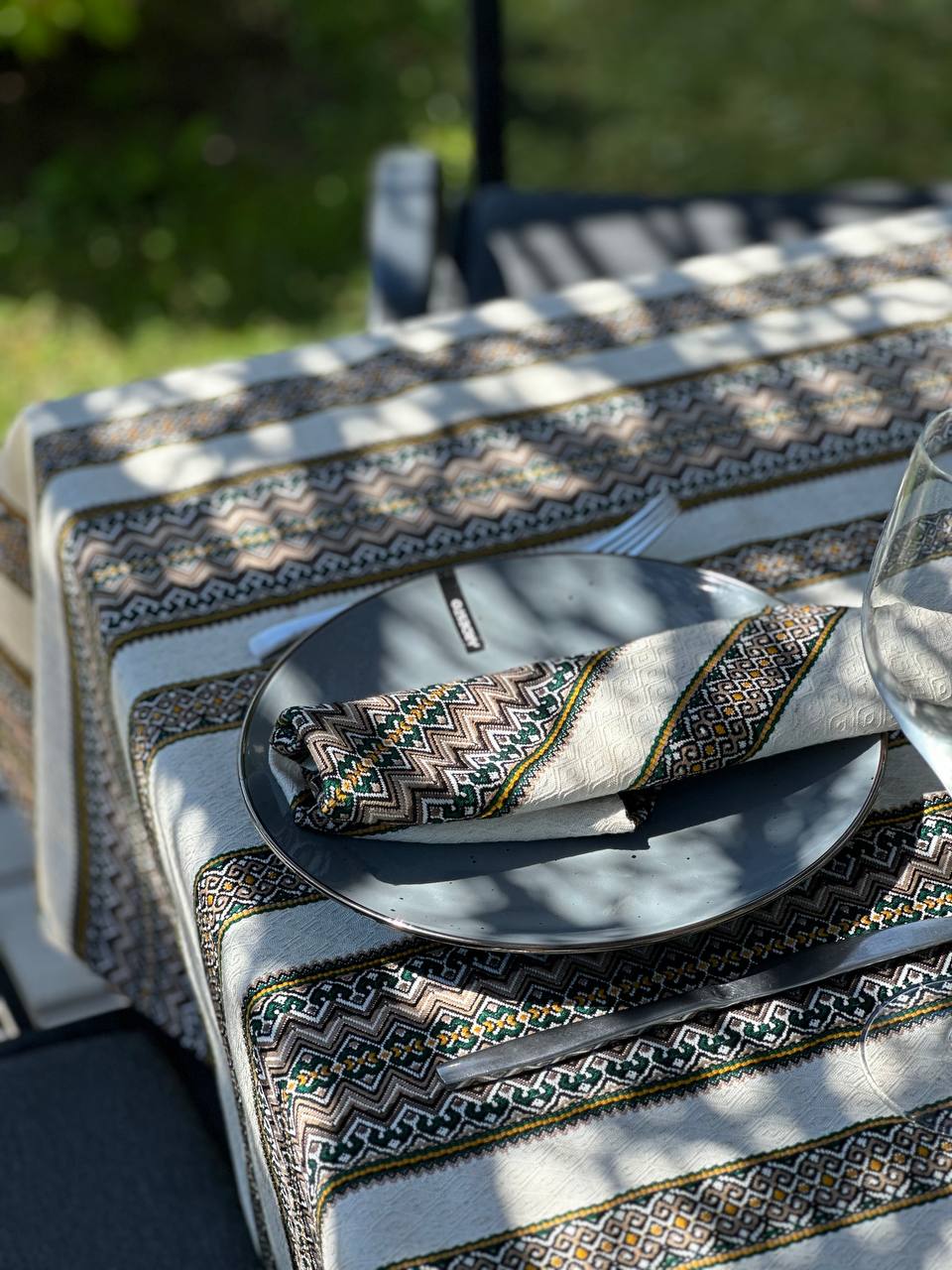 Ukrainian tablecloth embroidered linen, Ukrainian ornament, luxury quality (custom or standard size)