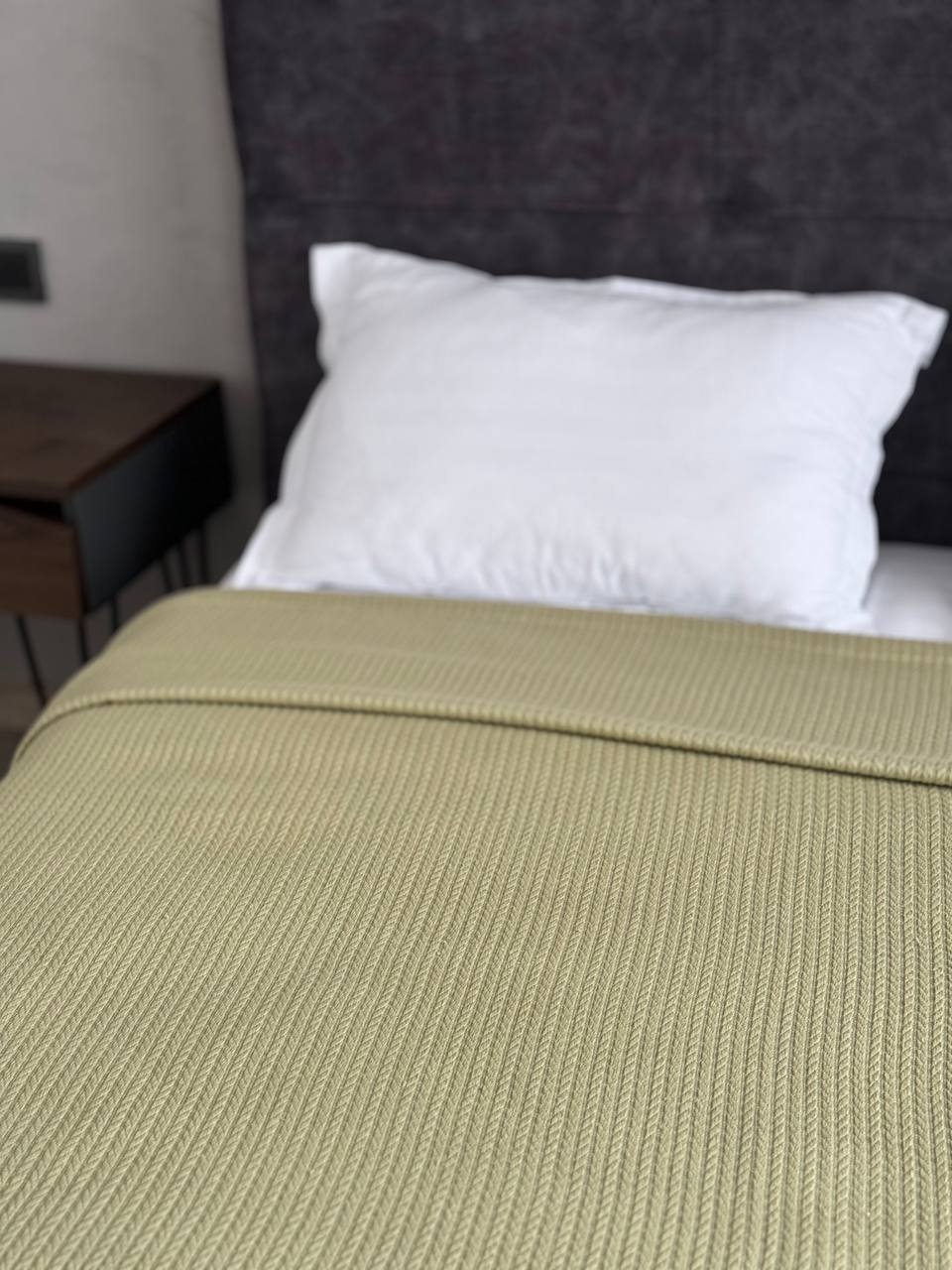 Bedspread "Braid", 100% cotton, pistachio color