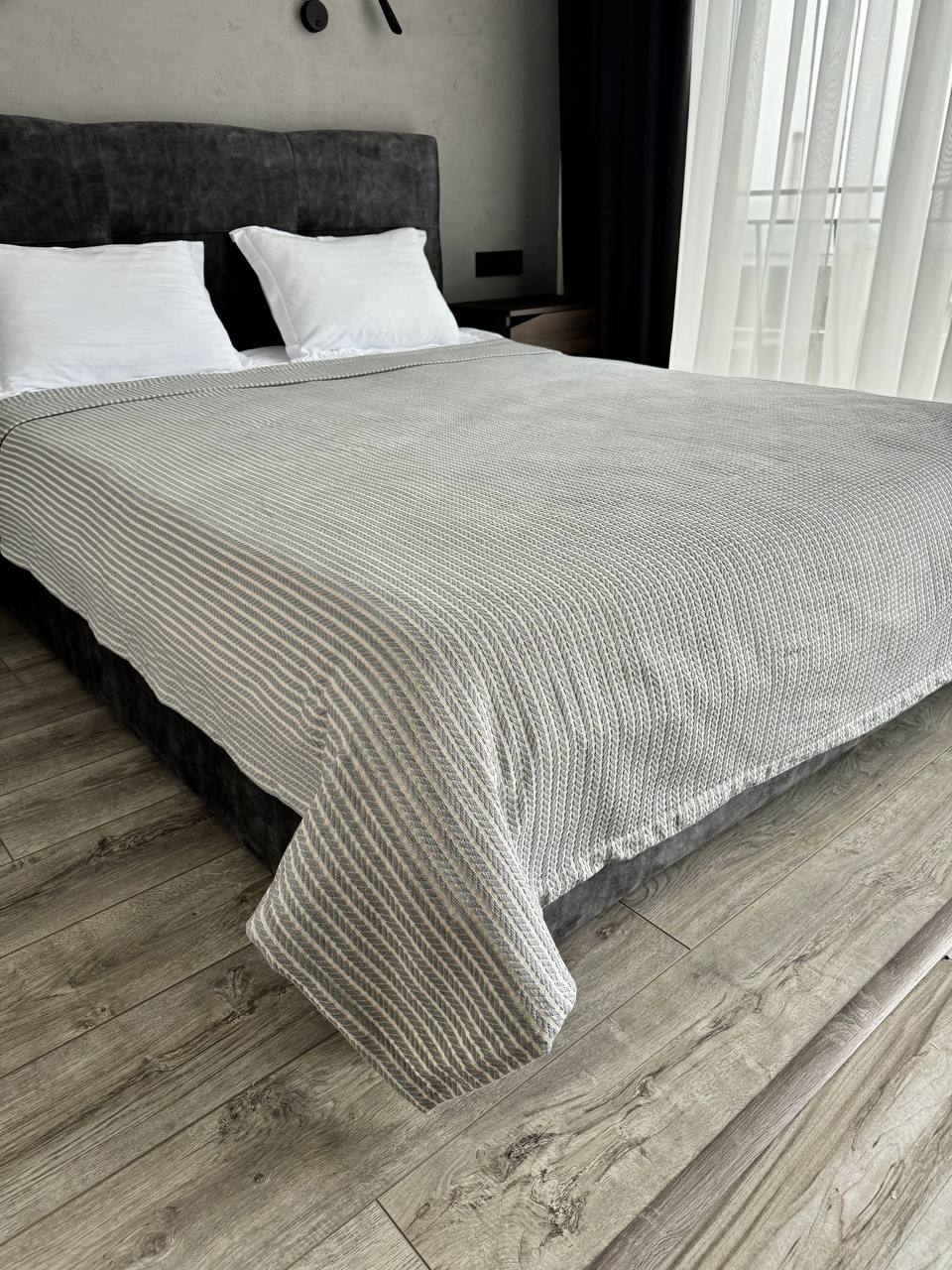 Plaid bedspread braid-combined, 100% cotton, gray color