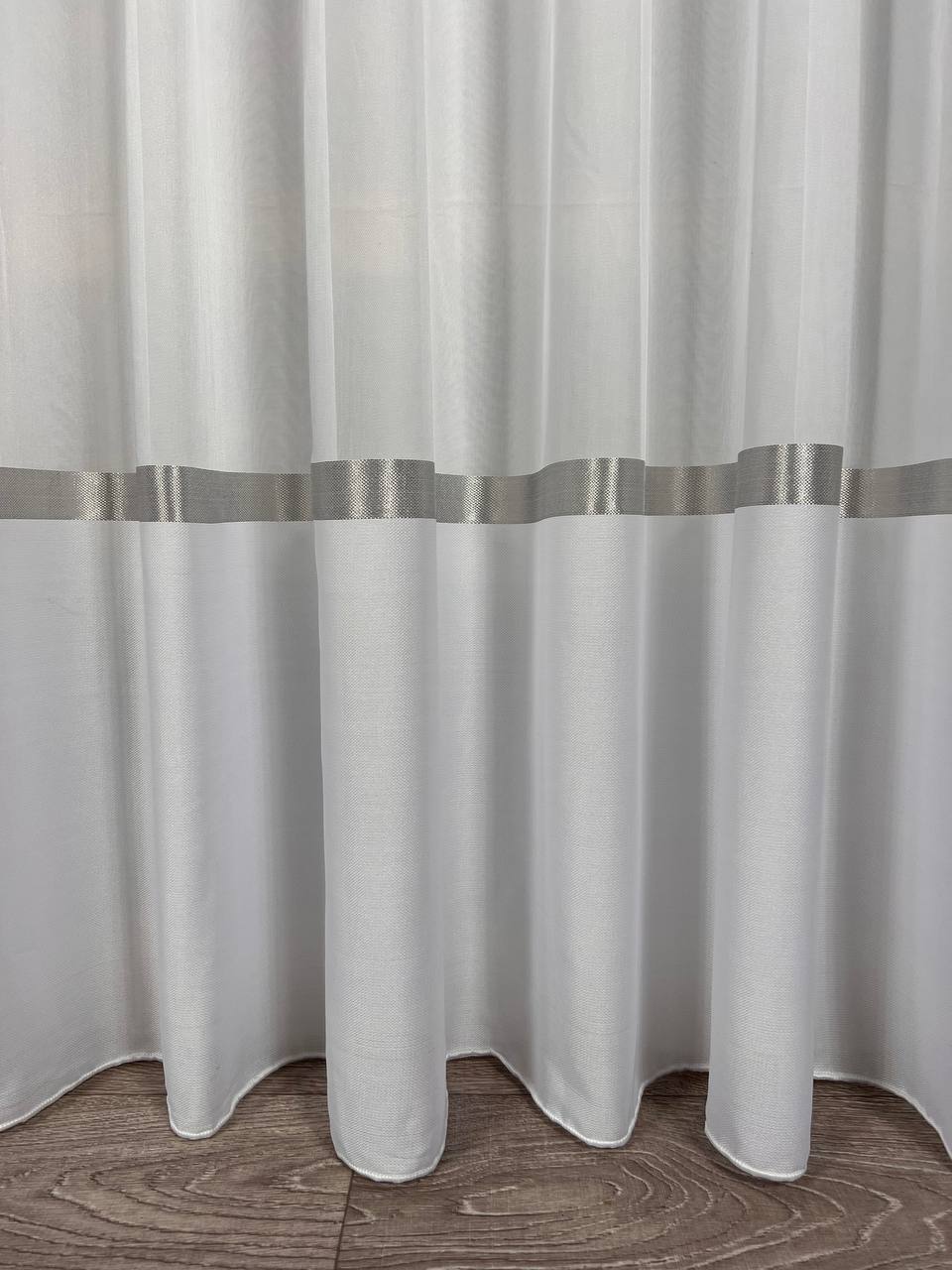 Sheer curtain with stripes and satin inserts, gray color