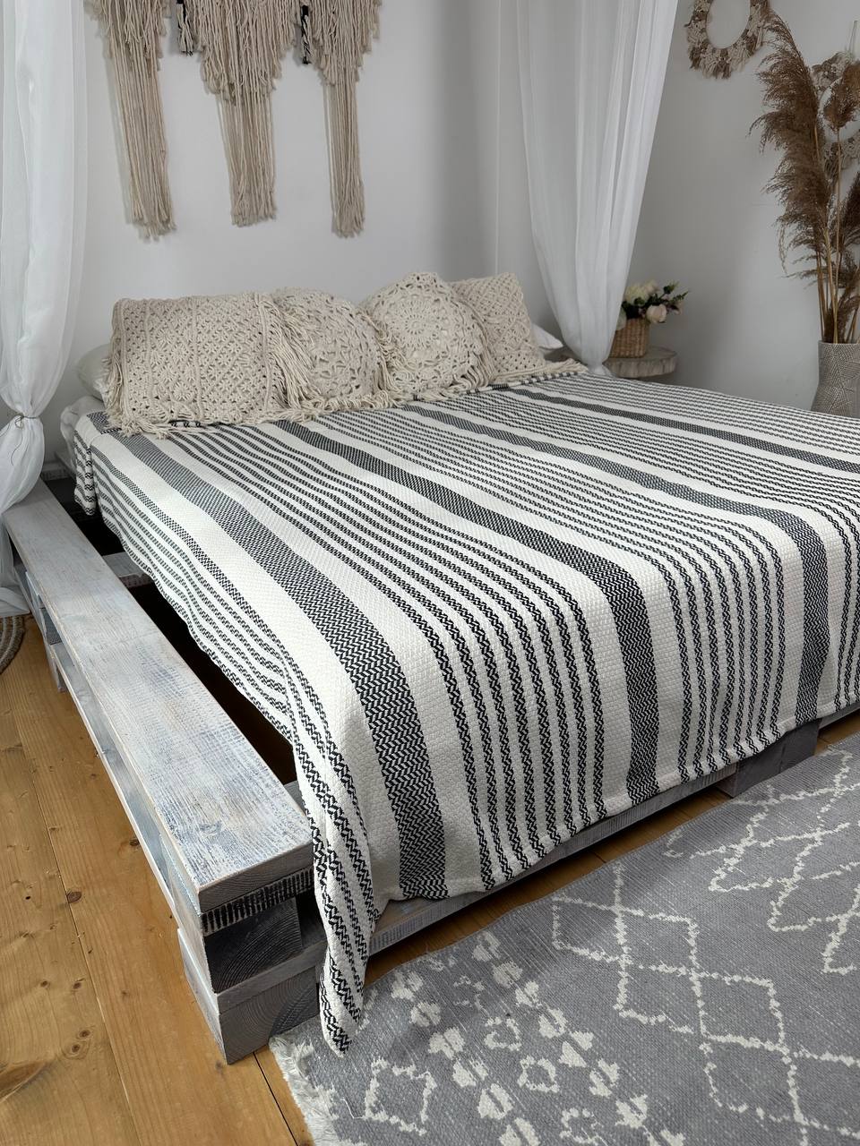 Plaid bedspread “Line”, 100% cotton, dark gray color