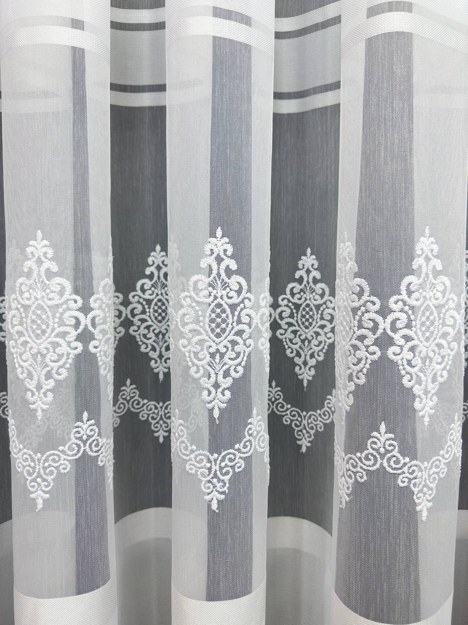 Bamboo-based tulle with stripes and embroidery, white color