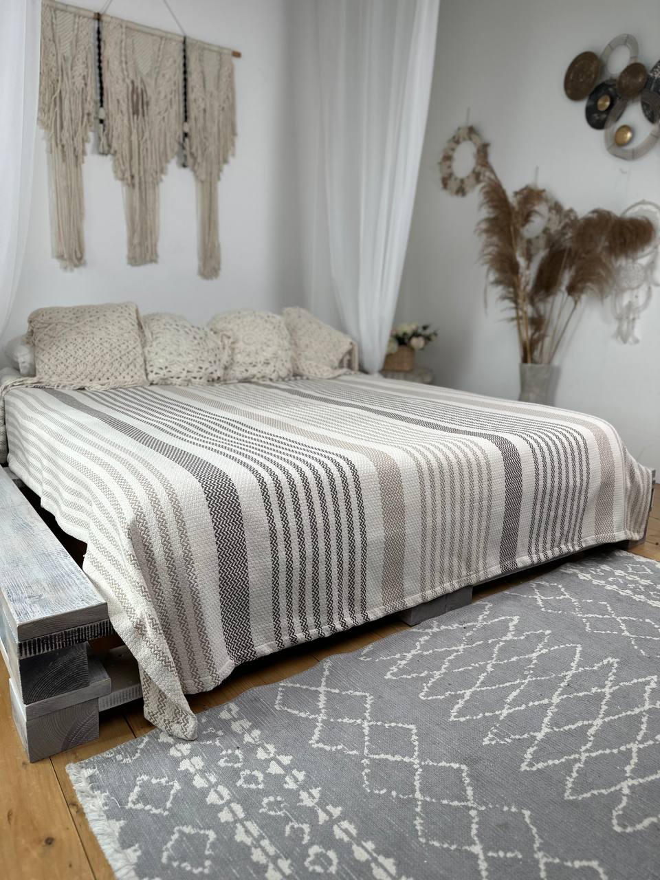 Plaid bedspread “Line”, 100% cotton, beige color