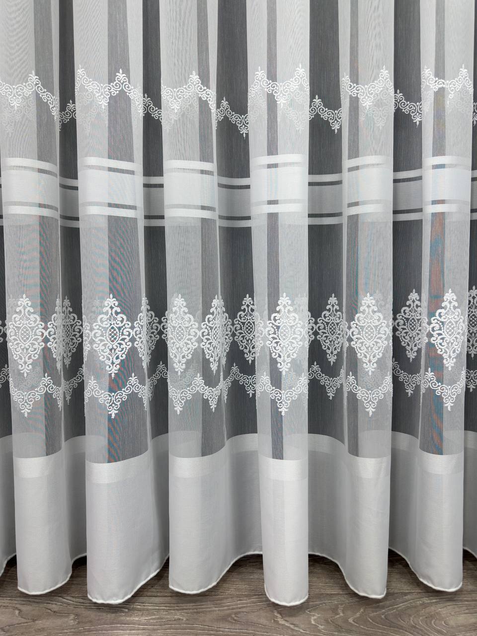 Bamboo-based tulle with stripes and embroidery, white color