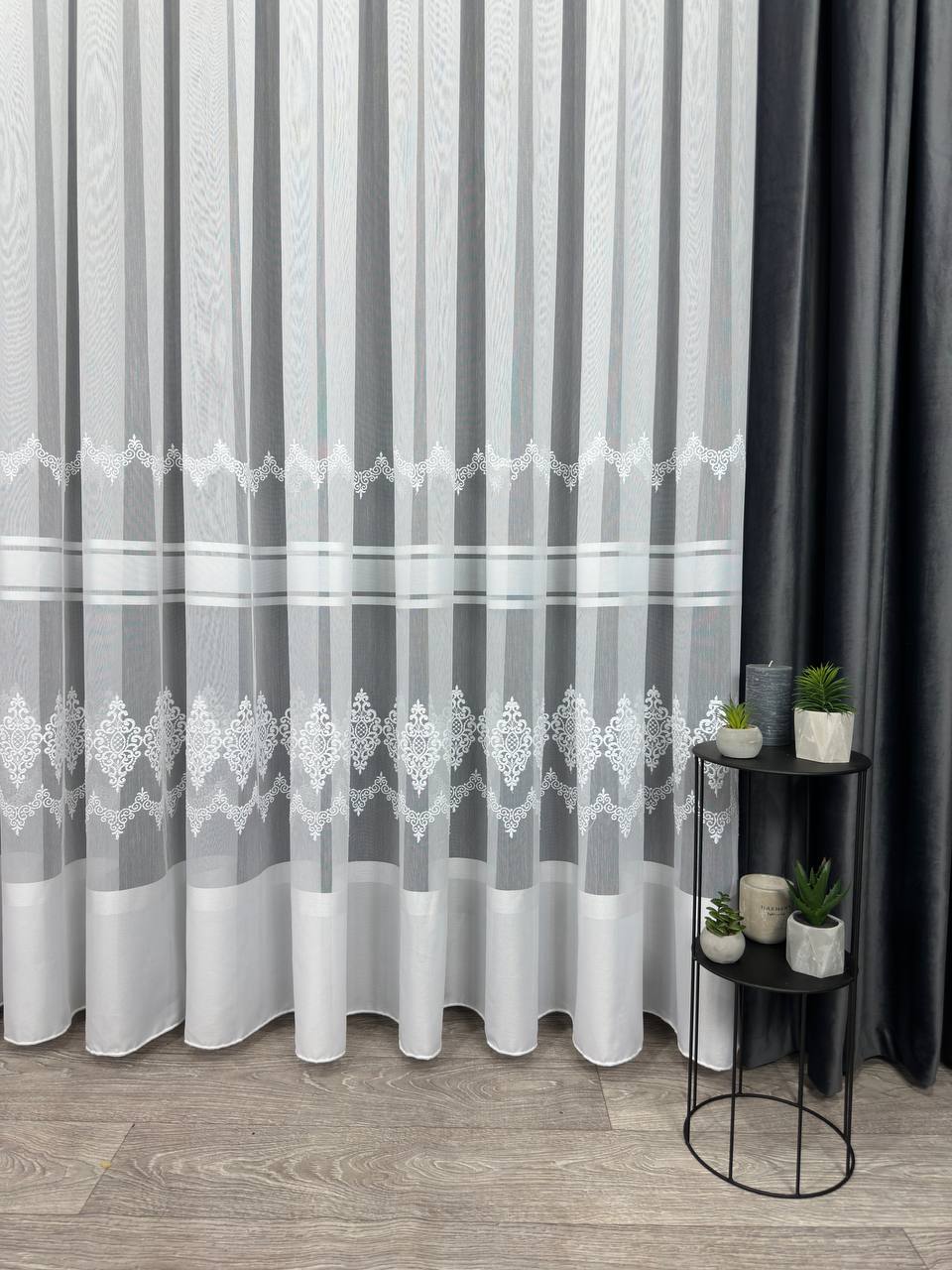 Bamboo-based tulle with stripes and embroidery, white color