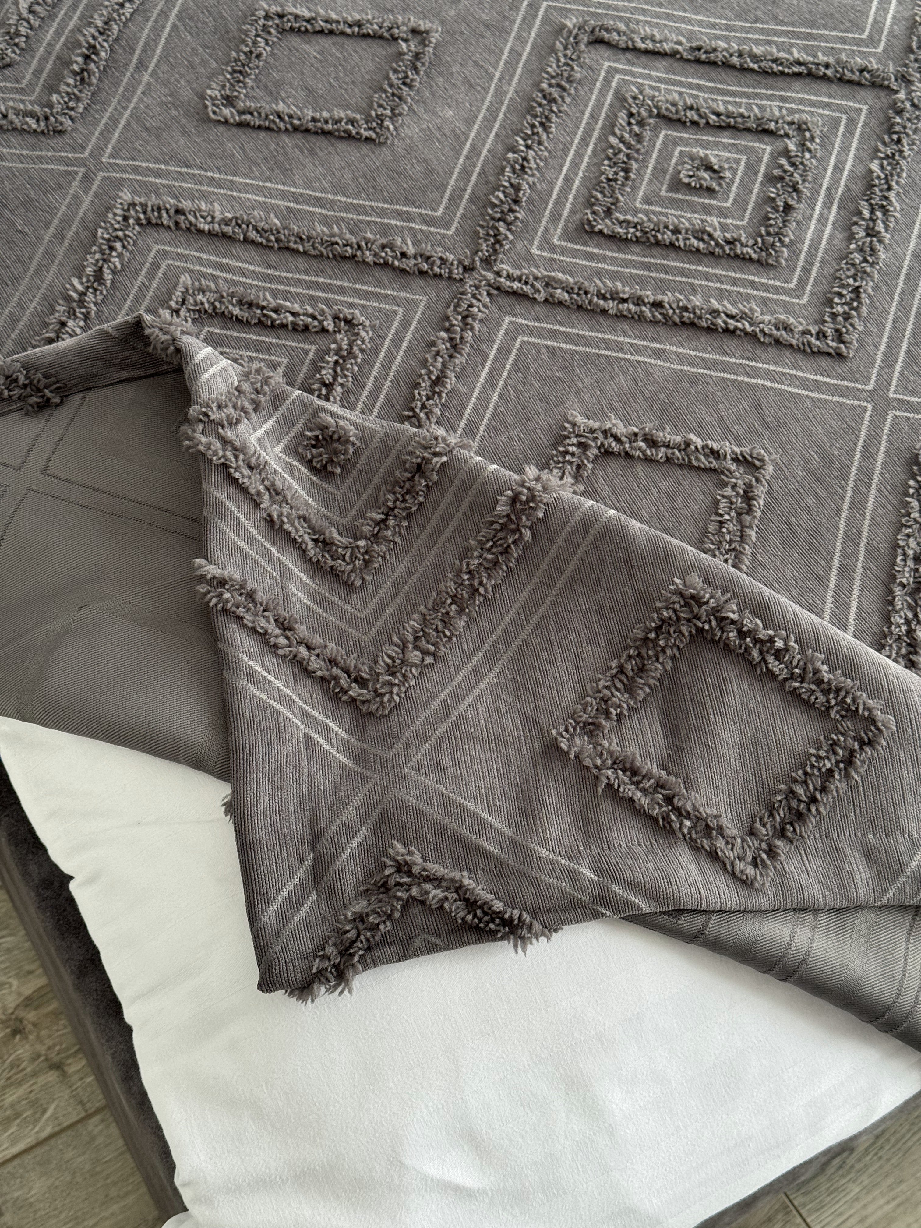 Scandinavian bedspread, 100% cotton, graphite color