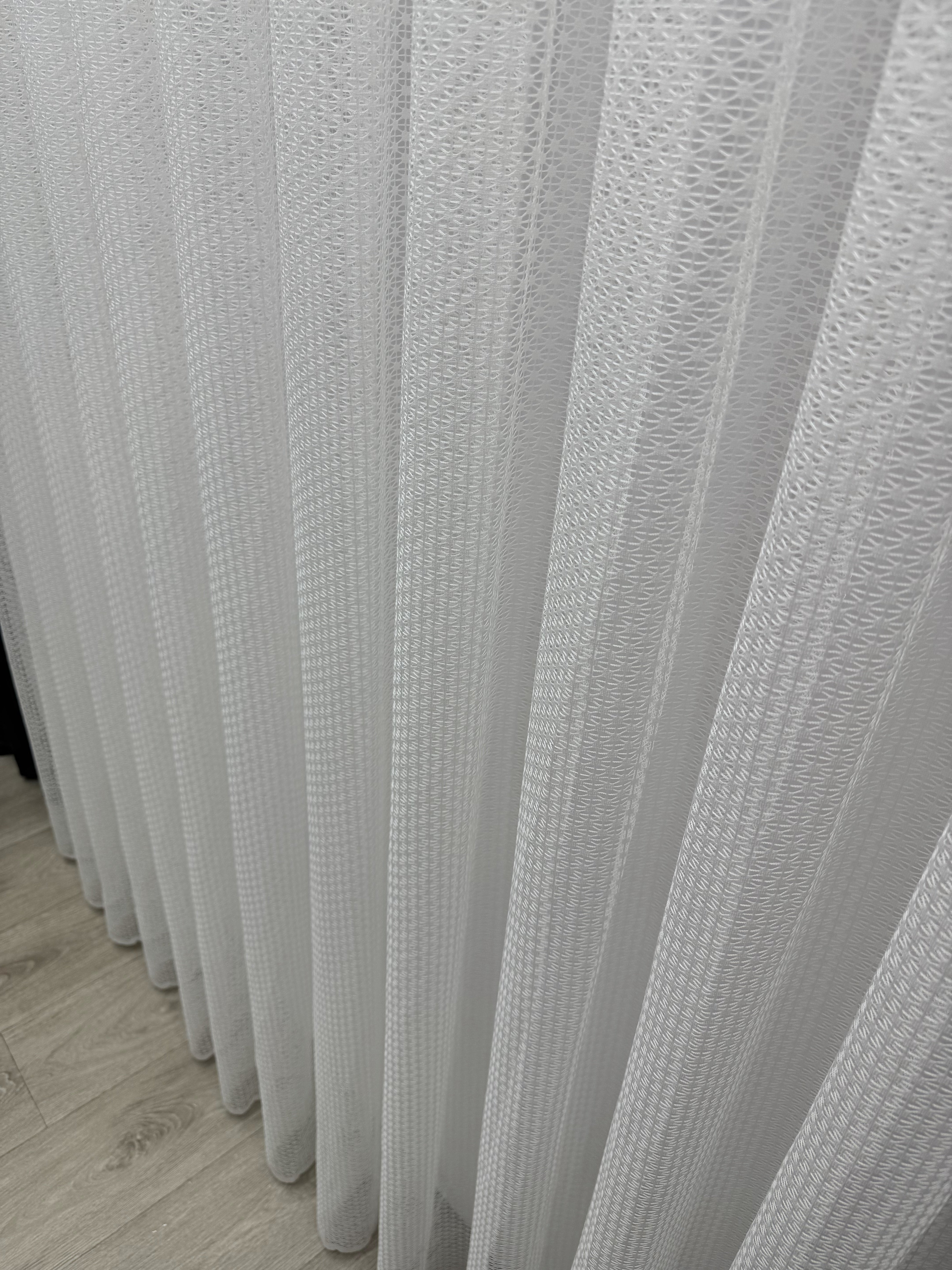 Guipure sheer curtain with embroidery, milk color