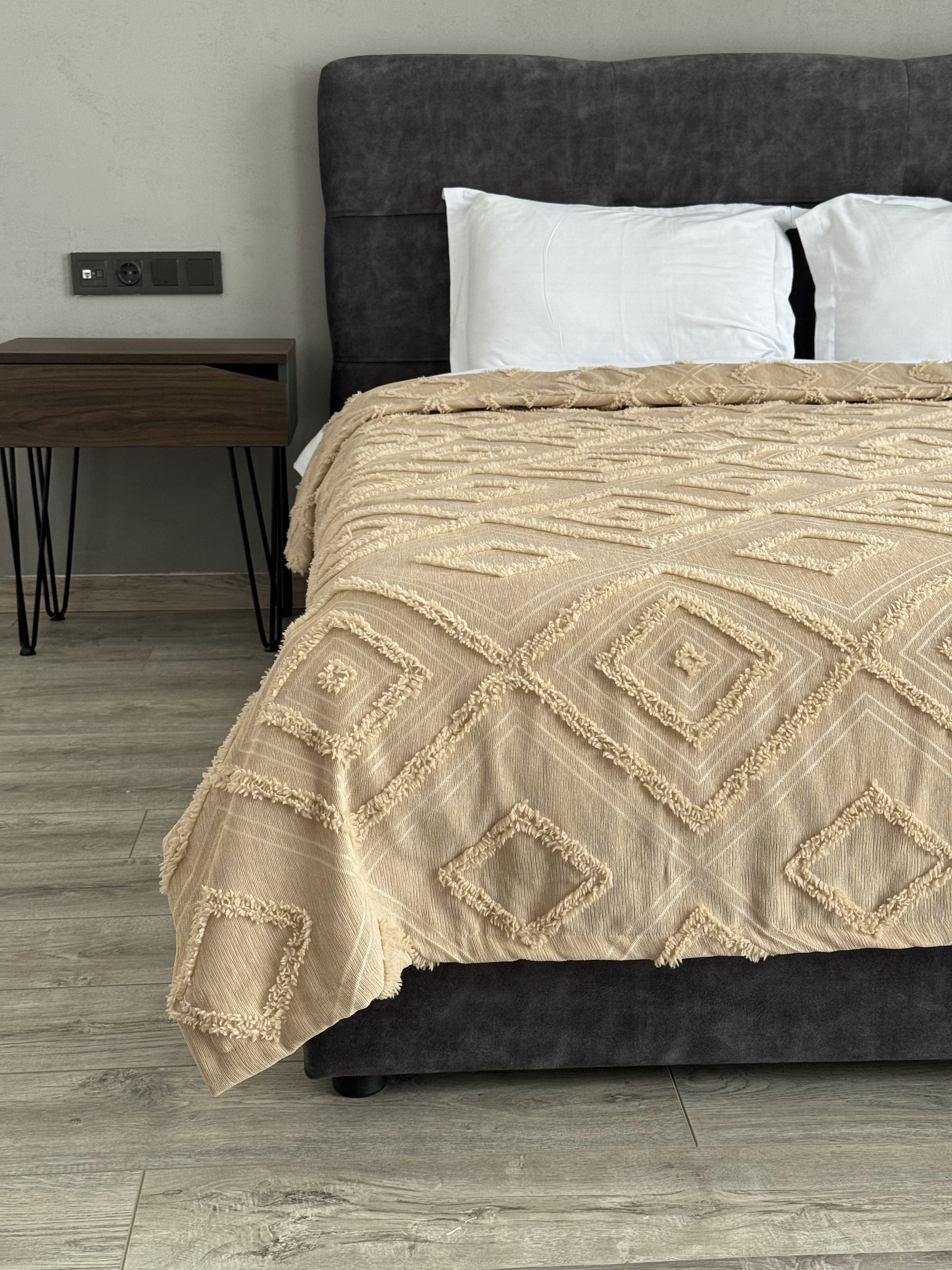 Scandinavian bedspread, 100% cotton, beige color