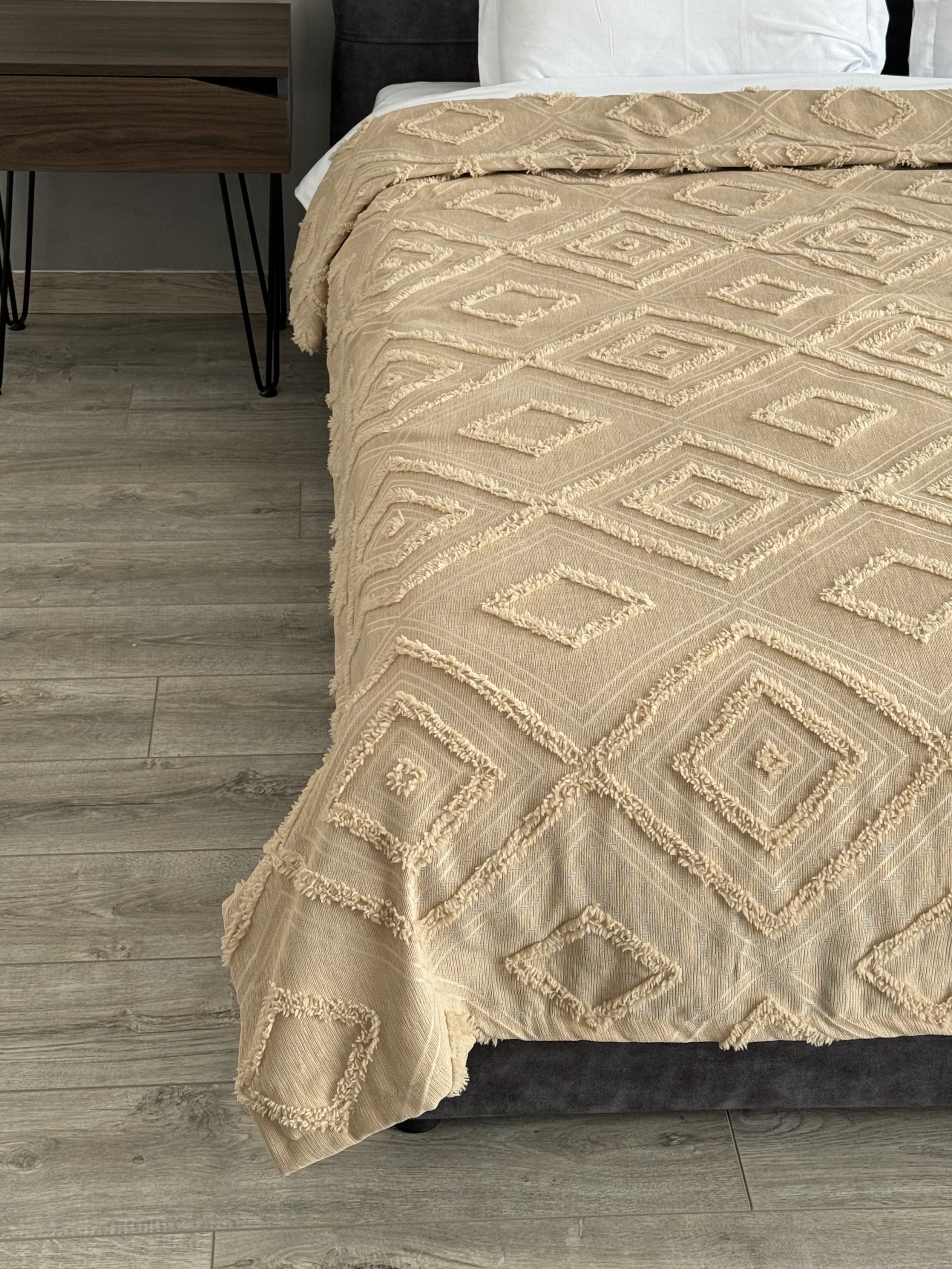 Scandinavian bedspread, 100% cotton, beige color